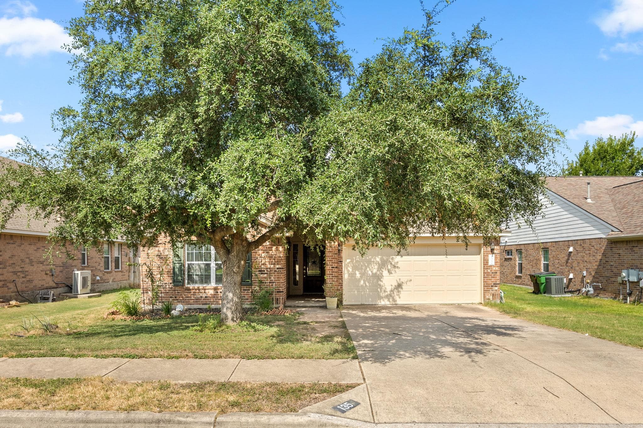 135 Justin Leonard Dr