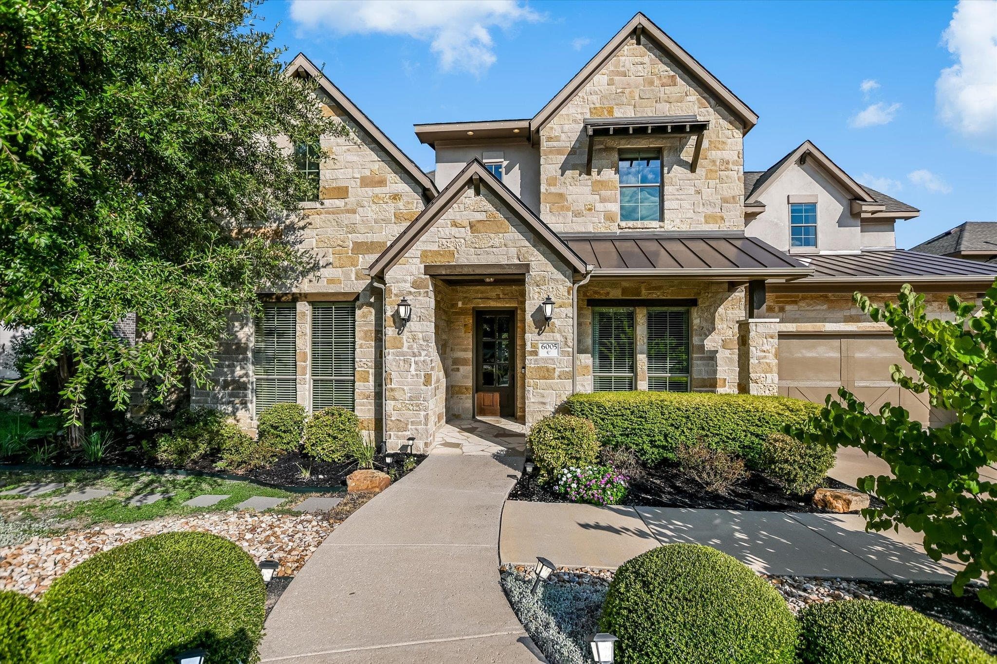 6005 Empresa Dr
