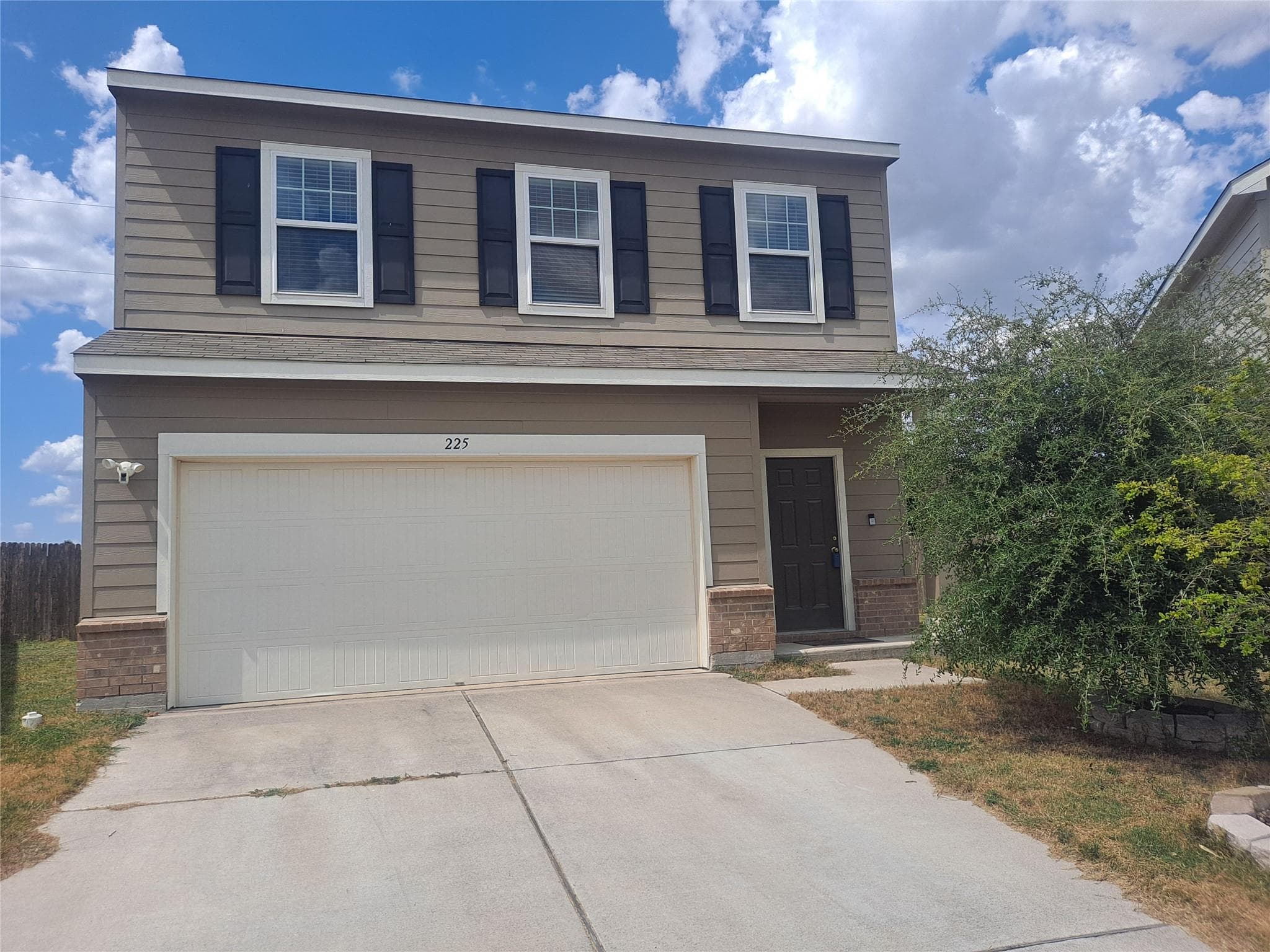 225 Rainey Dr
