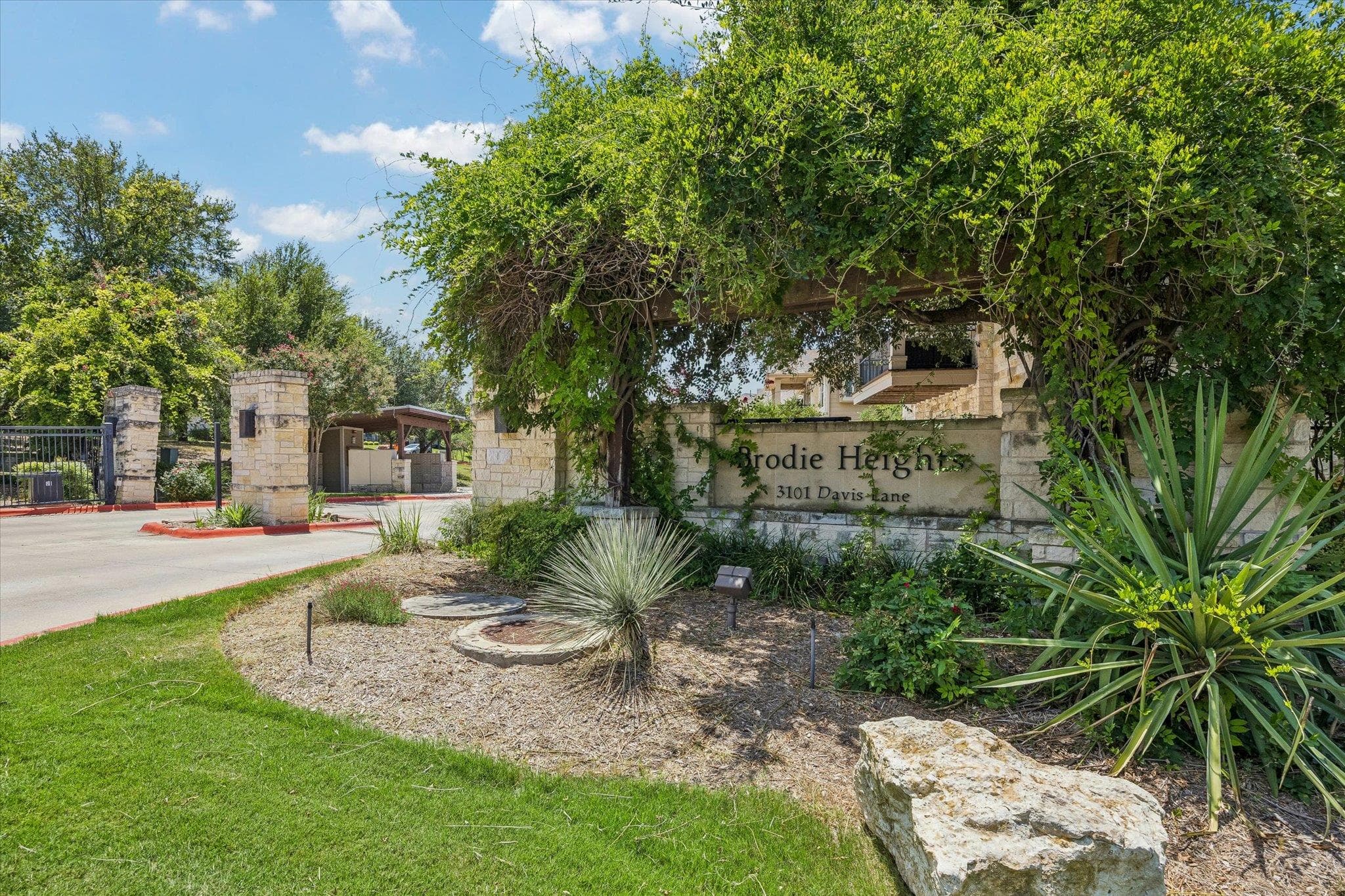 3101 Davis Ln #6903
