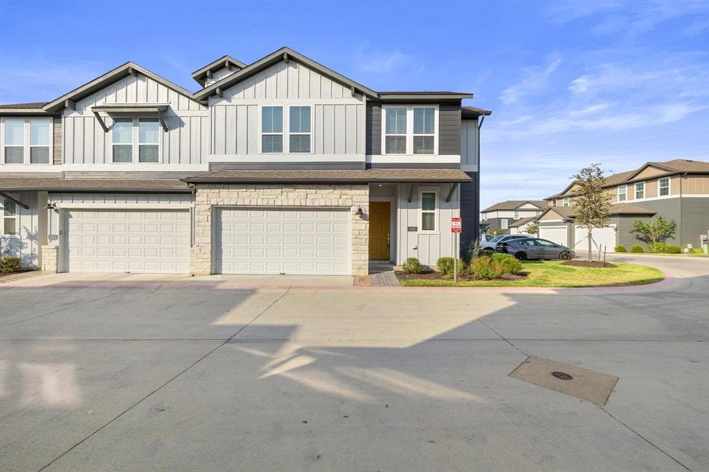 1015 Vista View Dr #1301