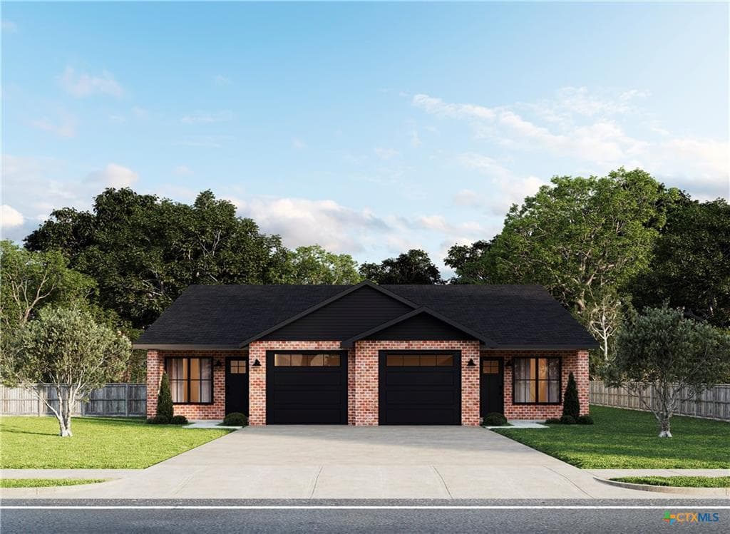 302 S Juanita Dr