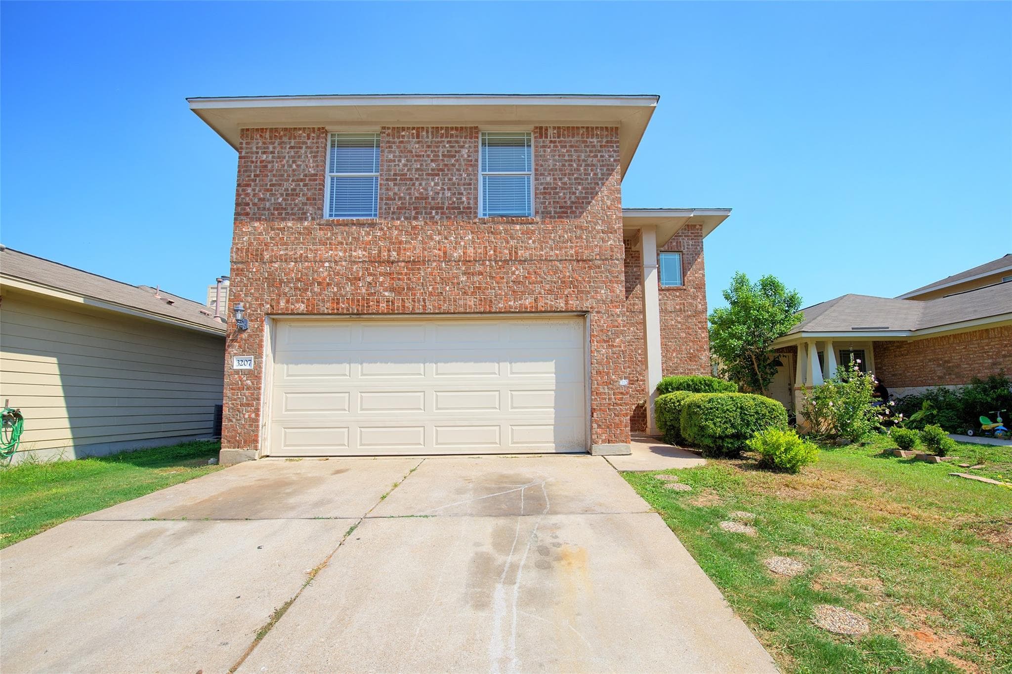 3207 Barksdale Dr