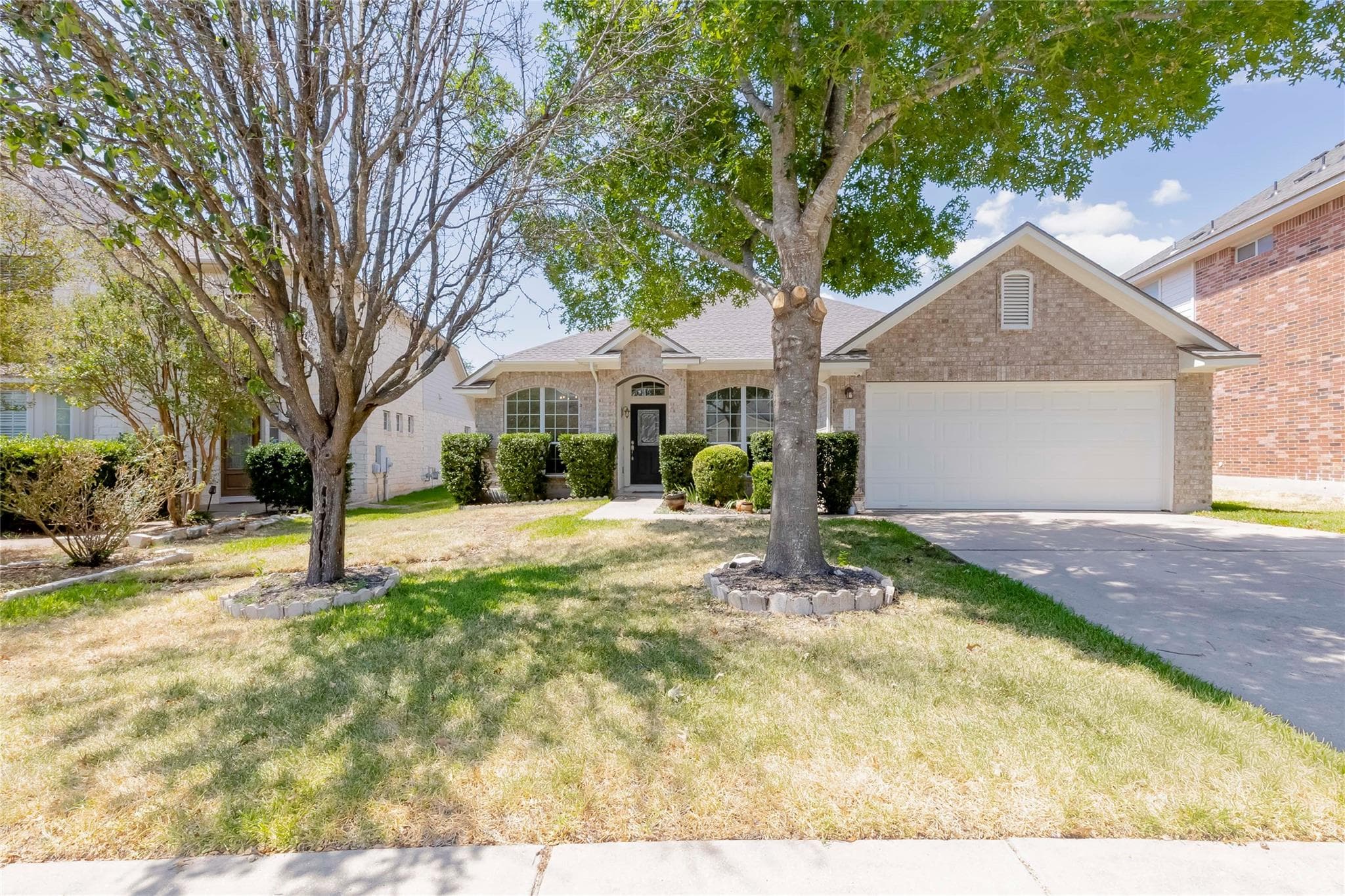 15220 Fernhill Dr