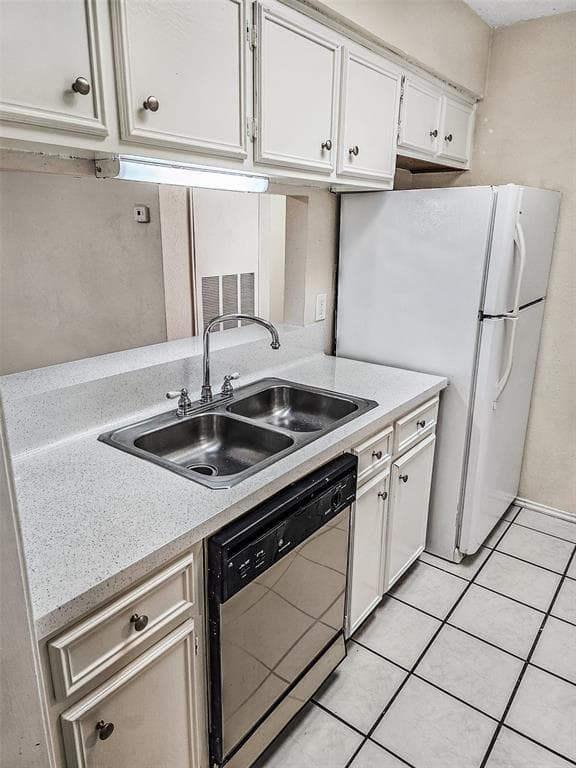 2706 Salado St #303