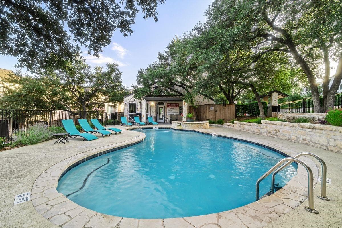 1701 Spyglass Dr #2
