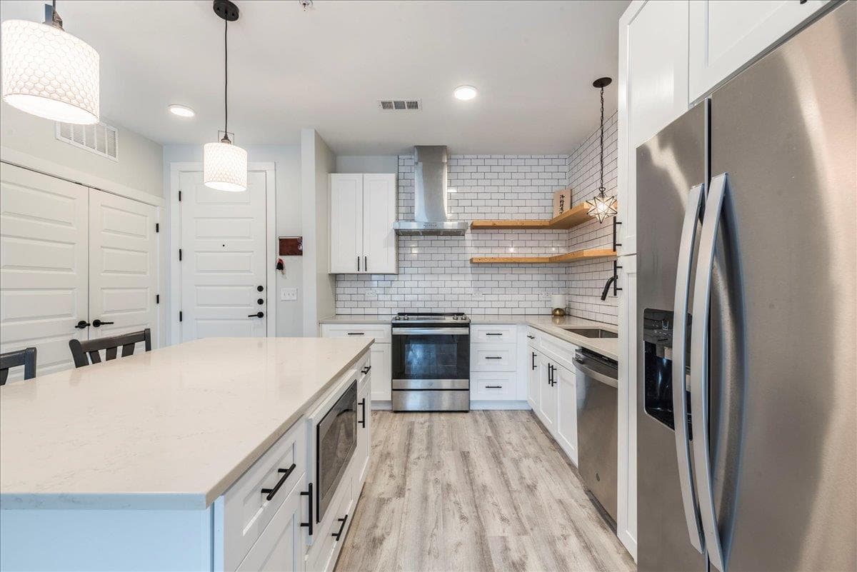 3101 Govalle Ave #220