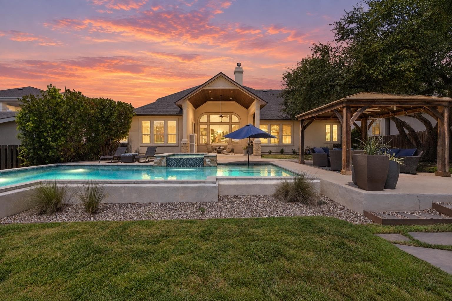 9621 Rocky Creek Blvd