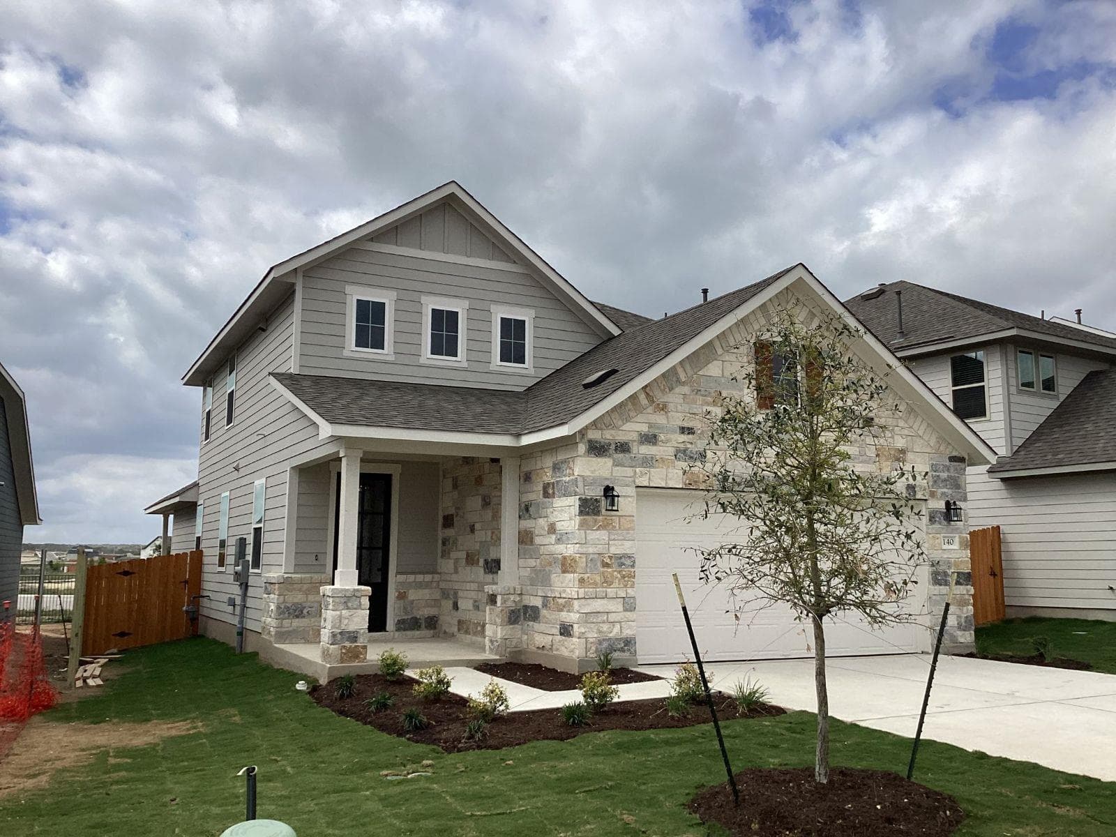 306 Possumhaw Ln