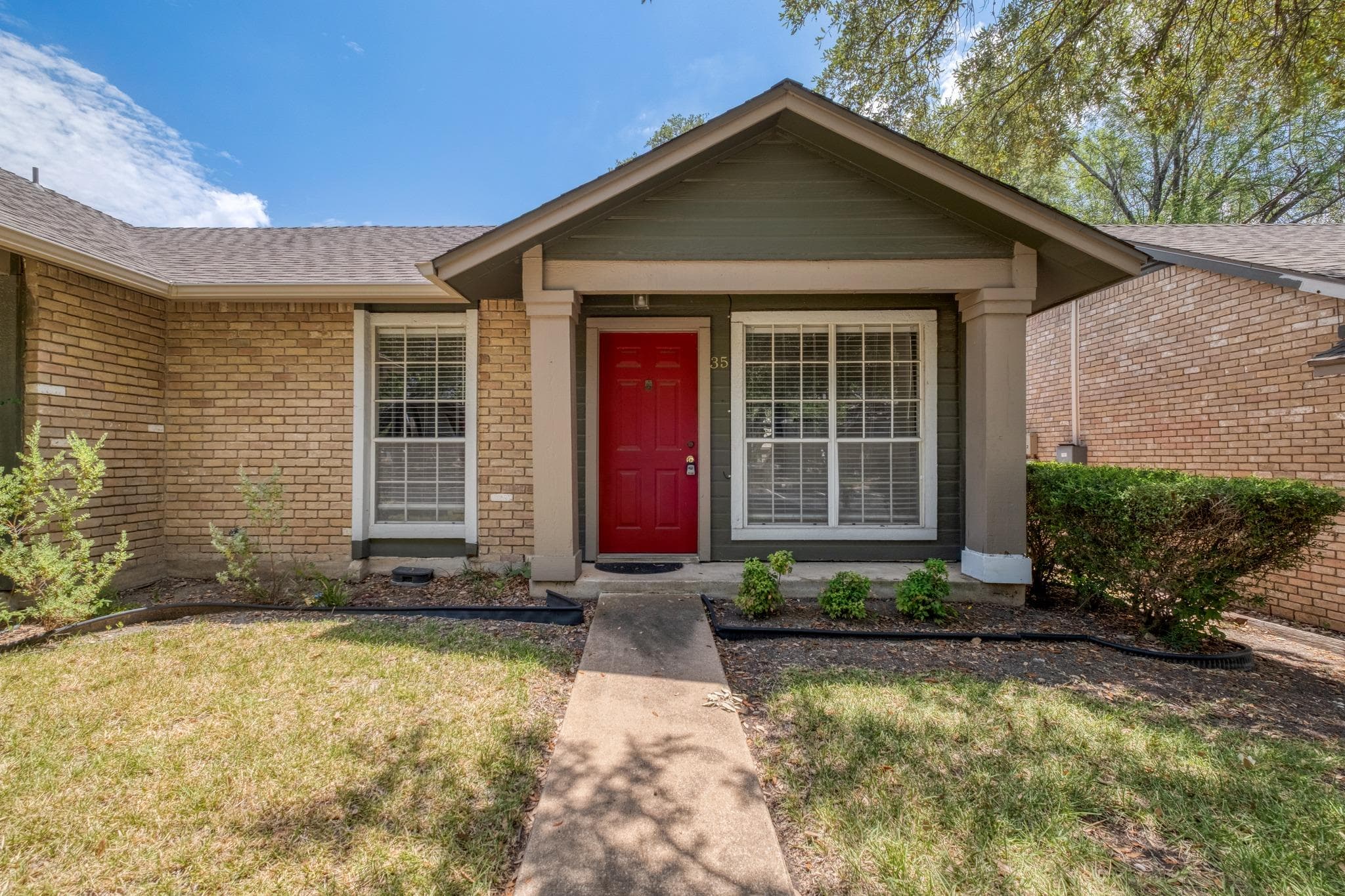 1015 E Yager Ln #35