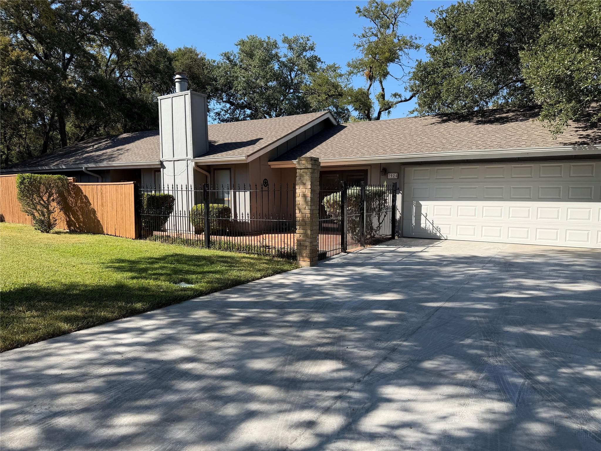 7924 Ridgeline N None N