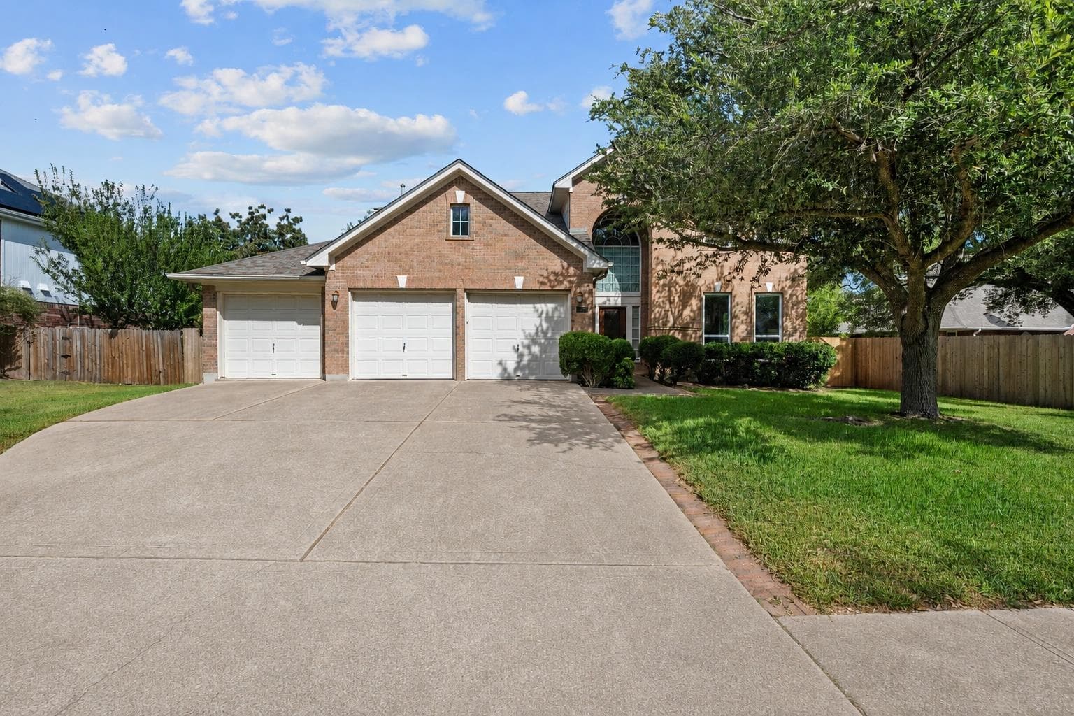 10808 Beachmont Ln