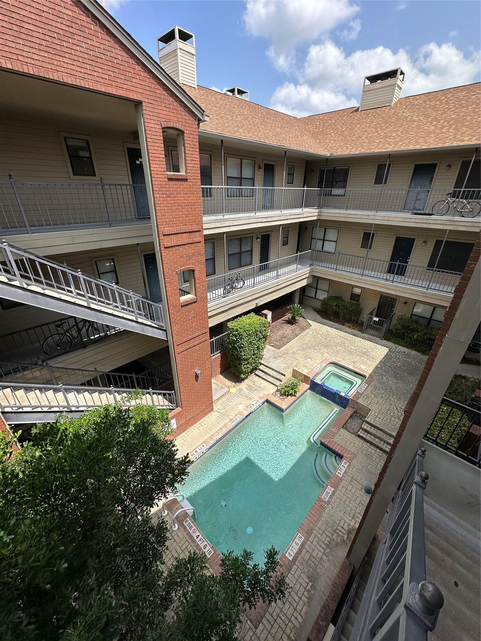 106 E 30th St E #310