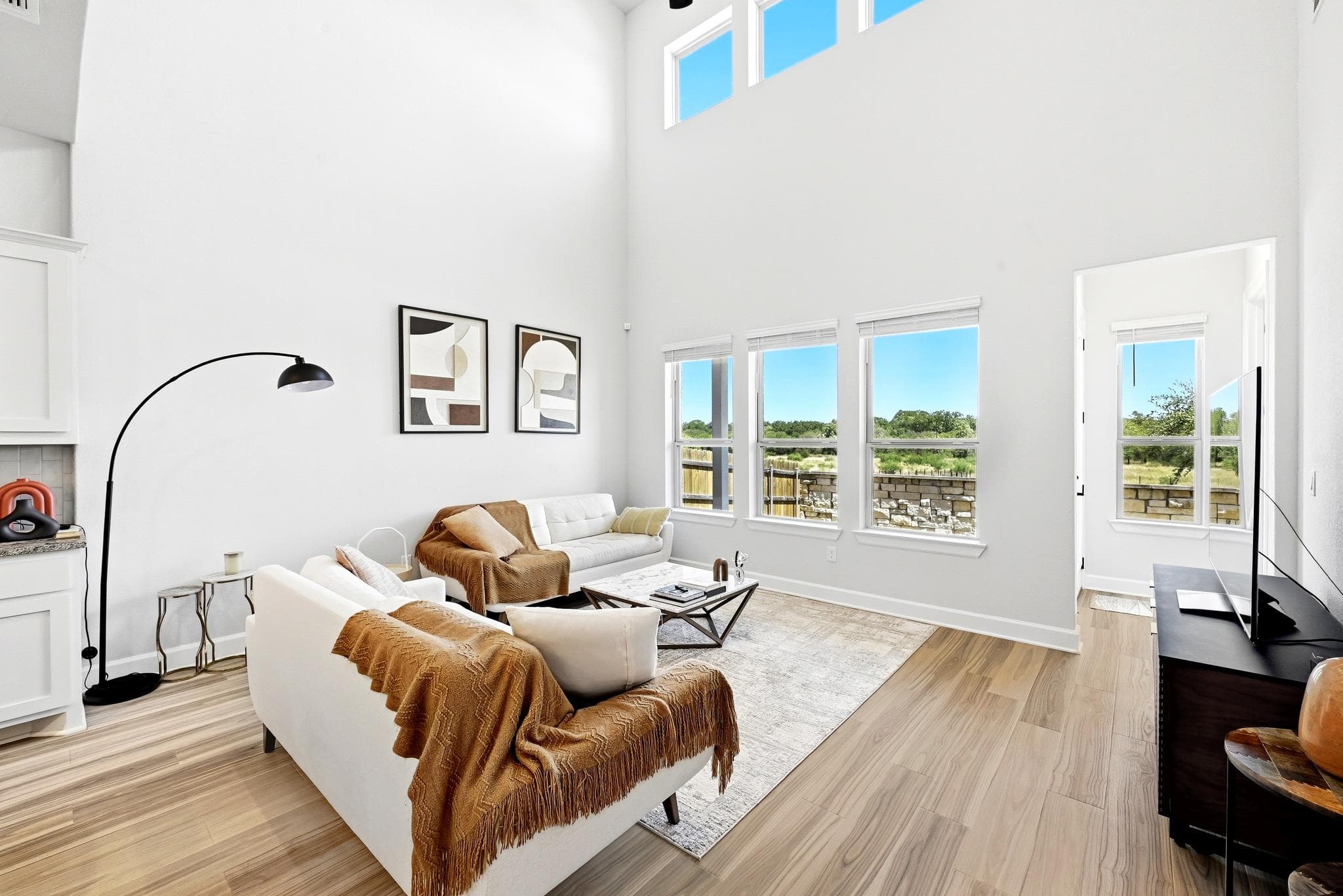 2702 Sebring Cir