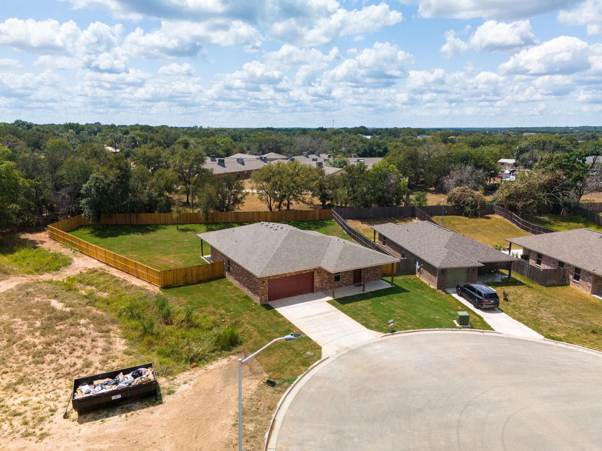 828 Elijah Ln