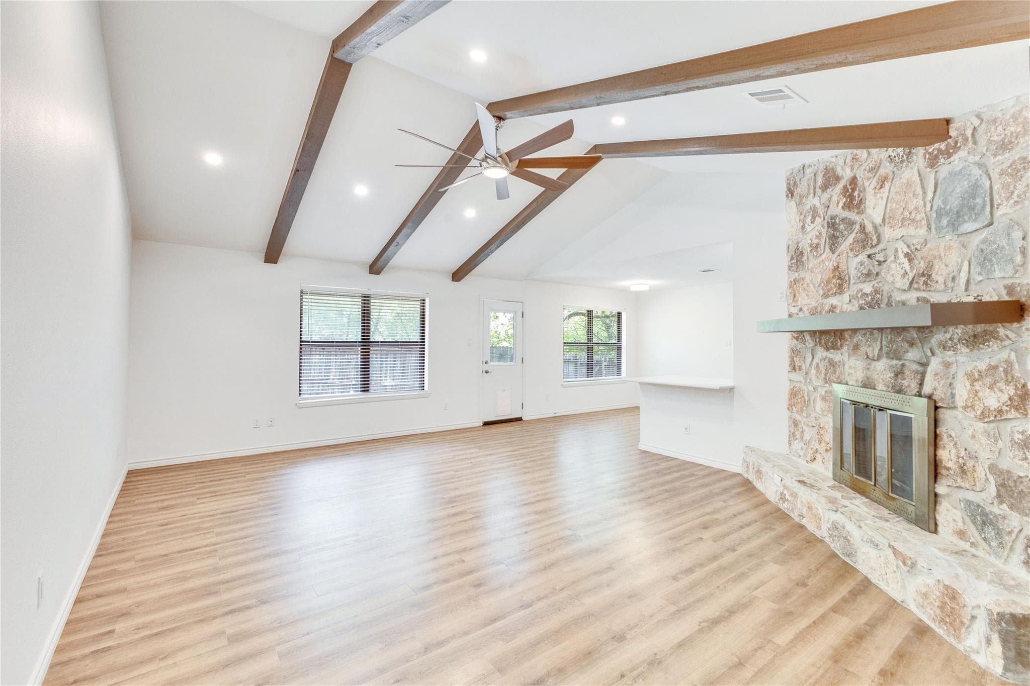 1410 Vista Ridge Cv