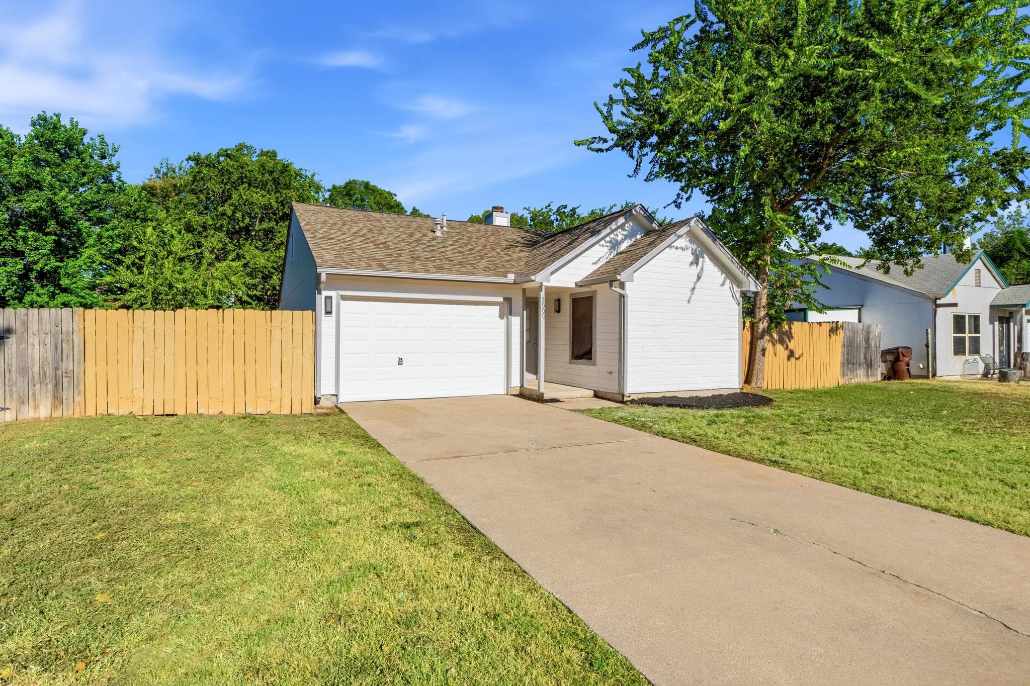 2000 Andover Dr