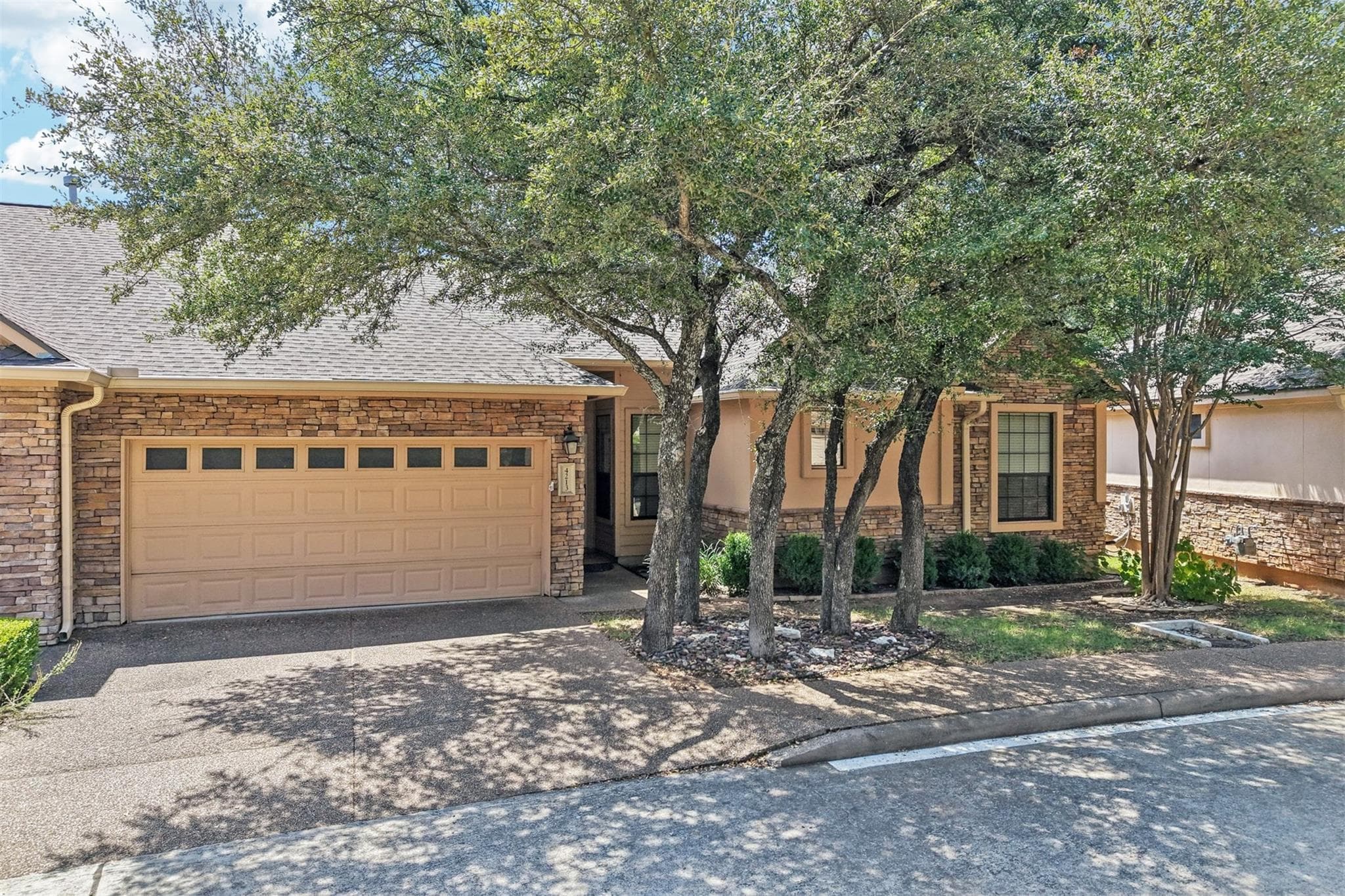 4213 Wild Iris Ln