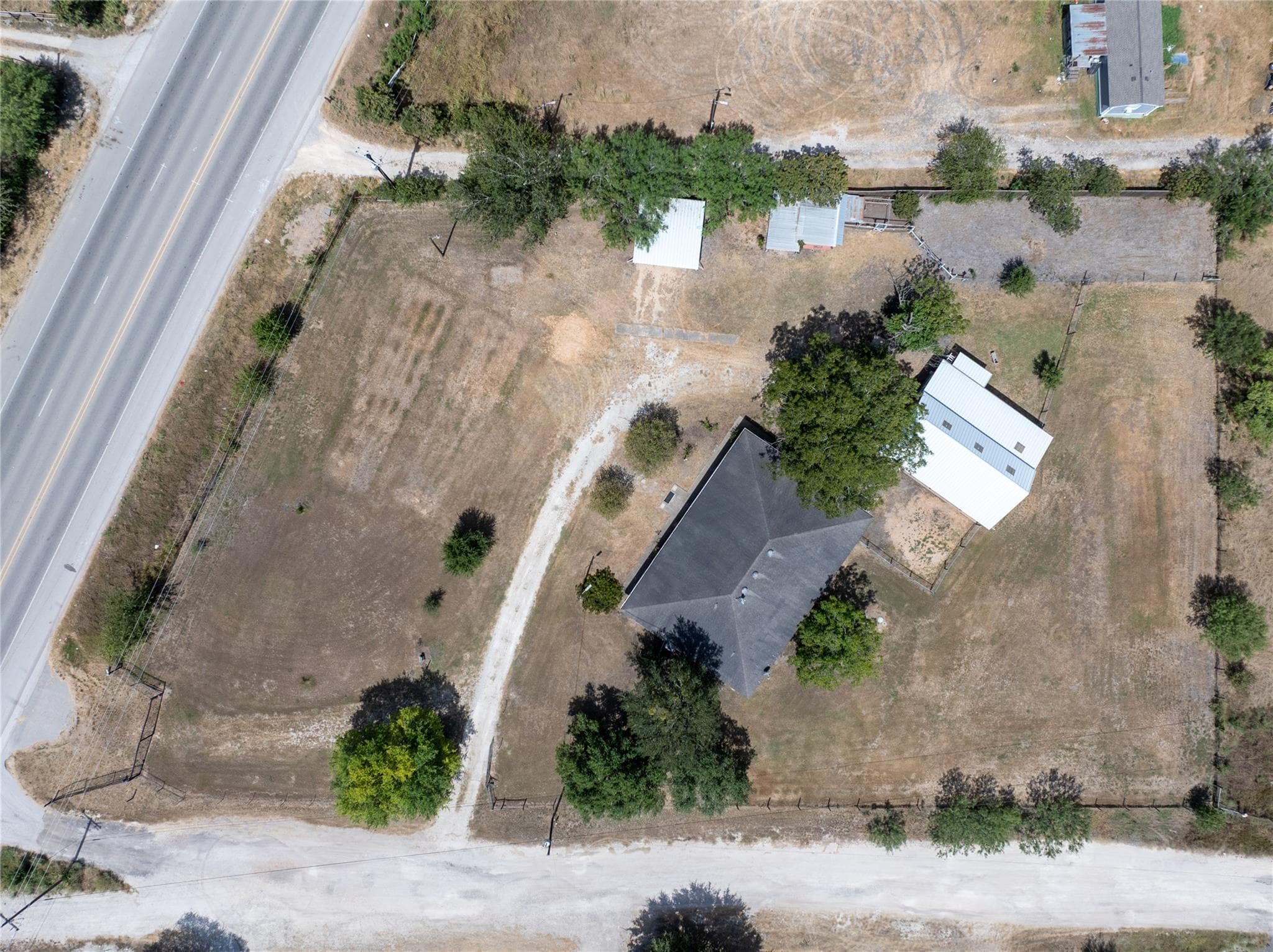 2481 Highway 21 None W