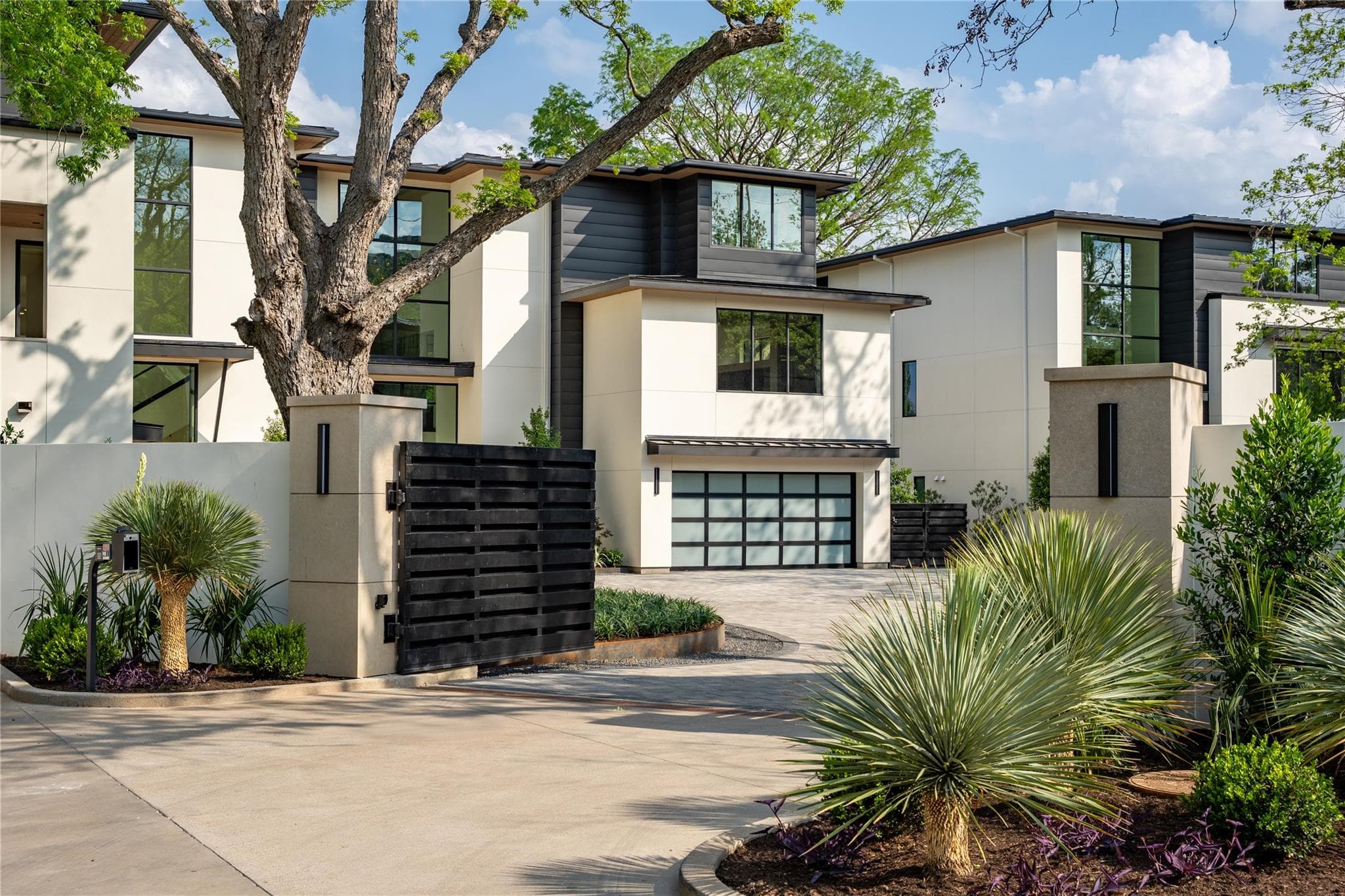 2503 Westlake Dr #301