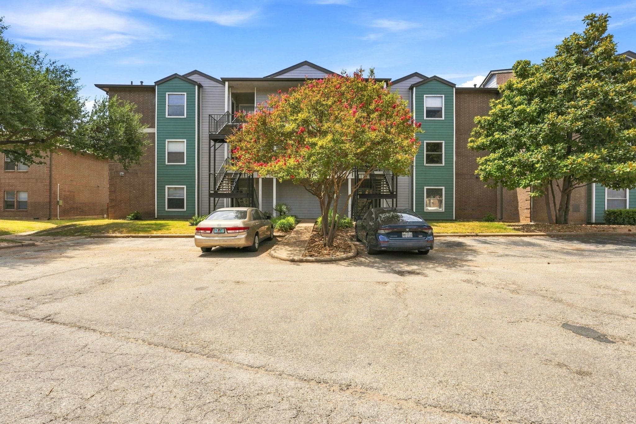 12166 Metric Blvd #280 - Bldg 9