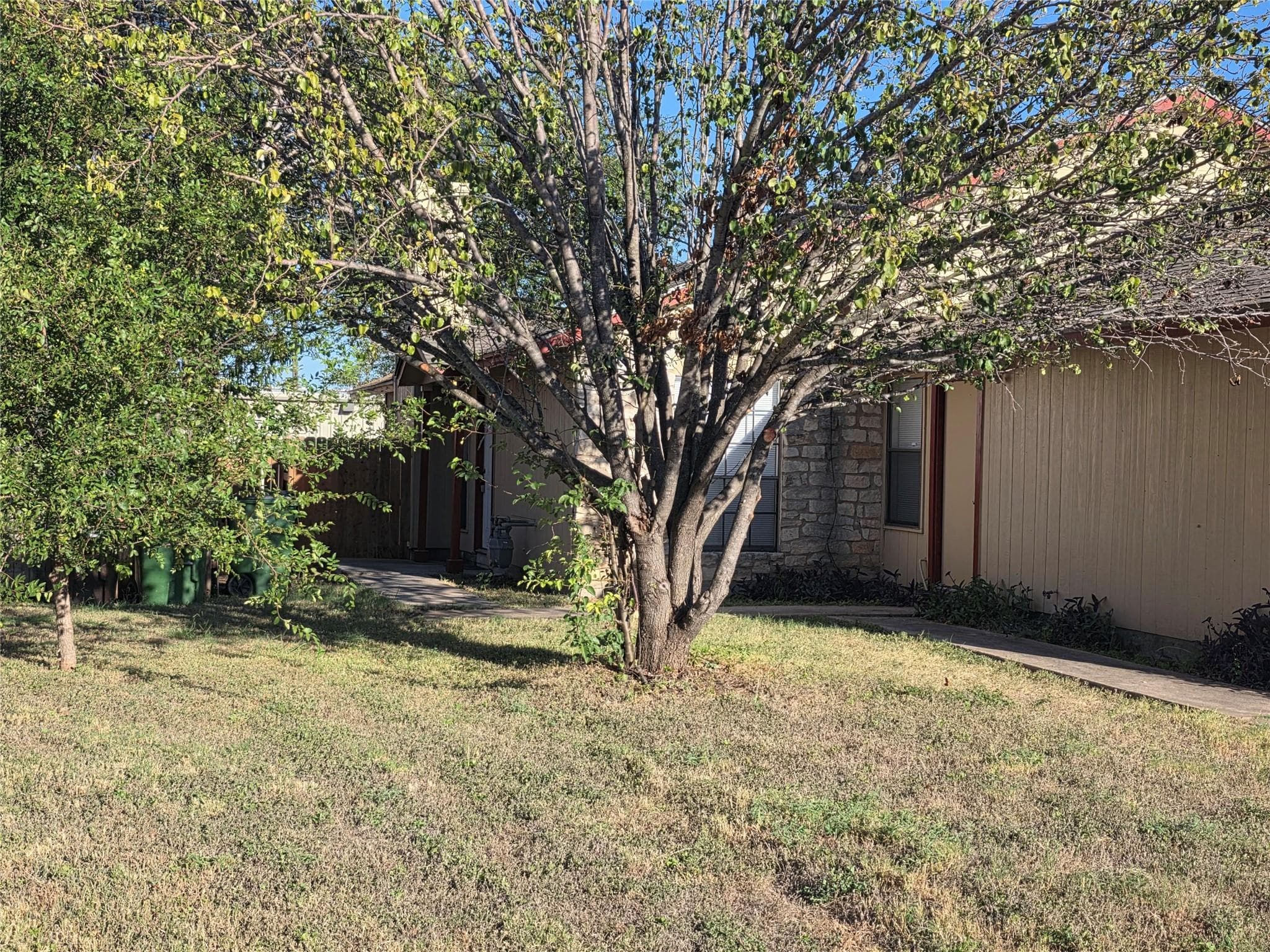 1735 HORSESHOE Cir