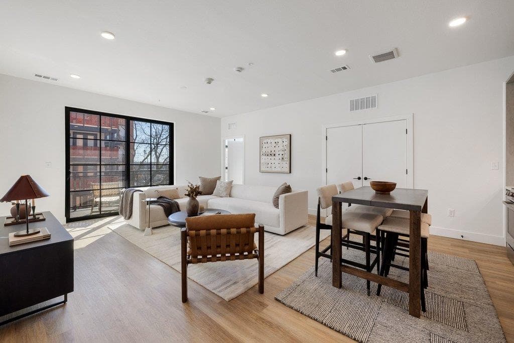 4315 S Congress Ave #317
