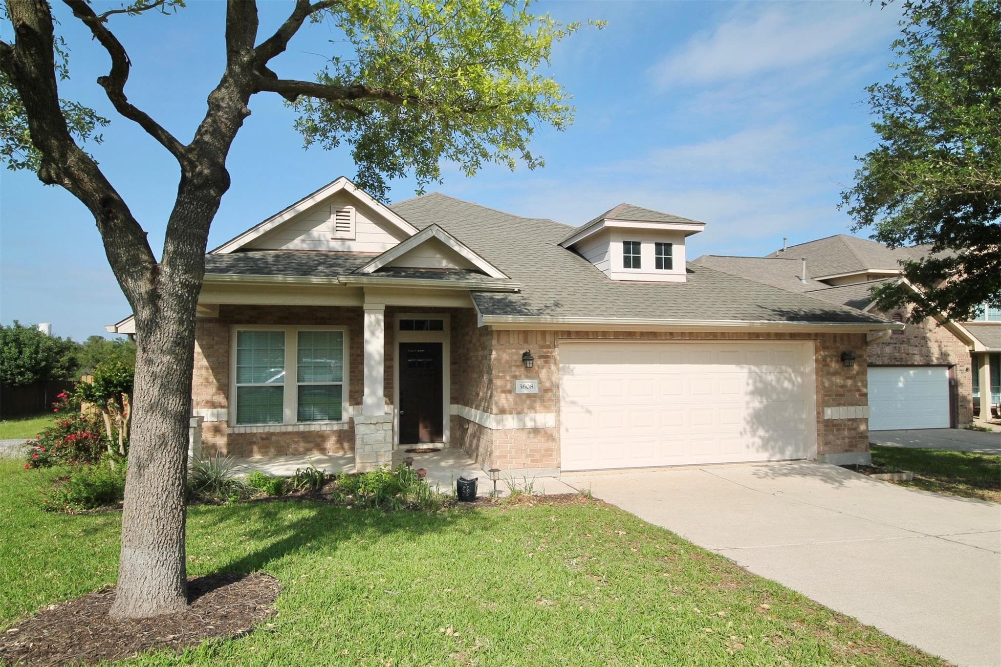3608 Pine Needle Cir