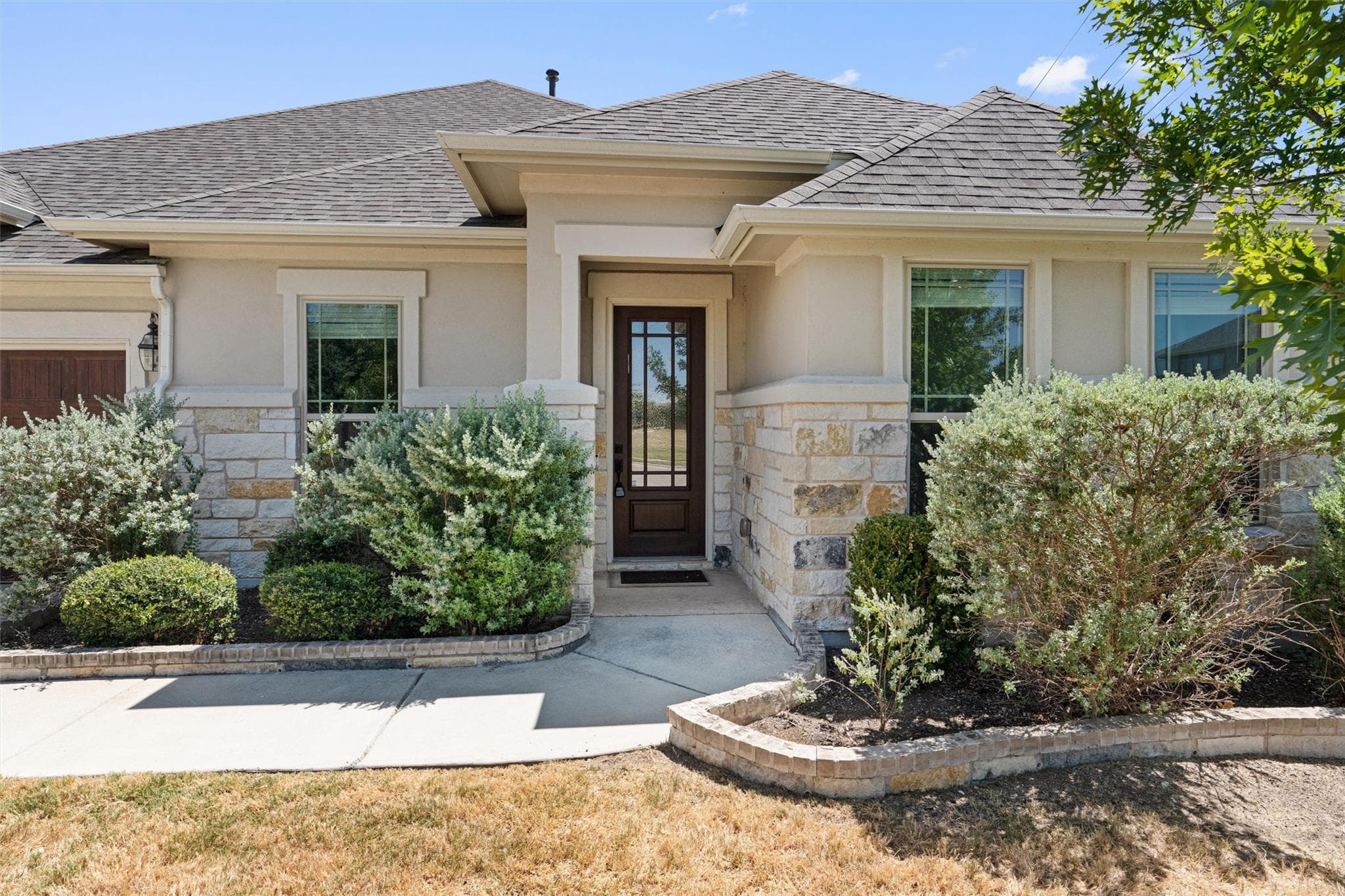 1205 Knowles Dr