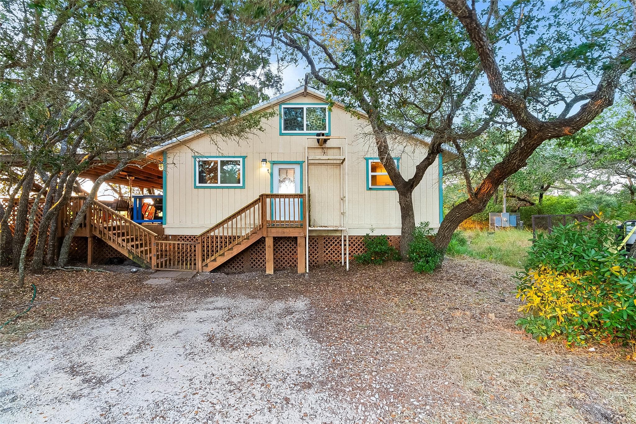 2301 Lone Star Rd