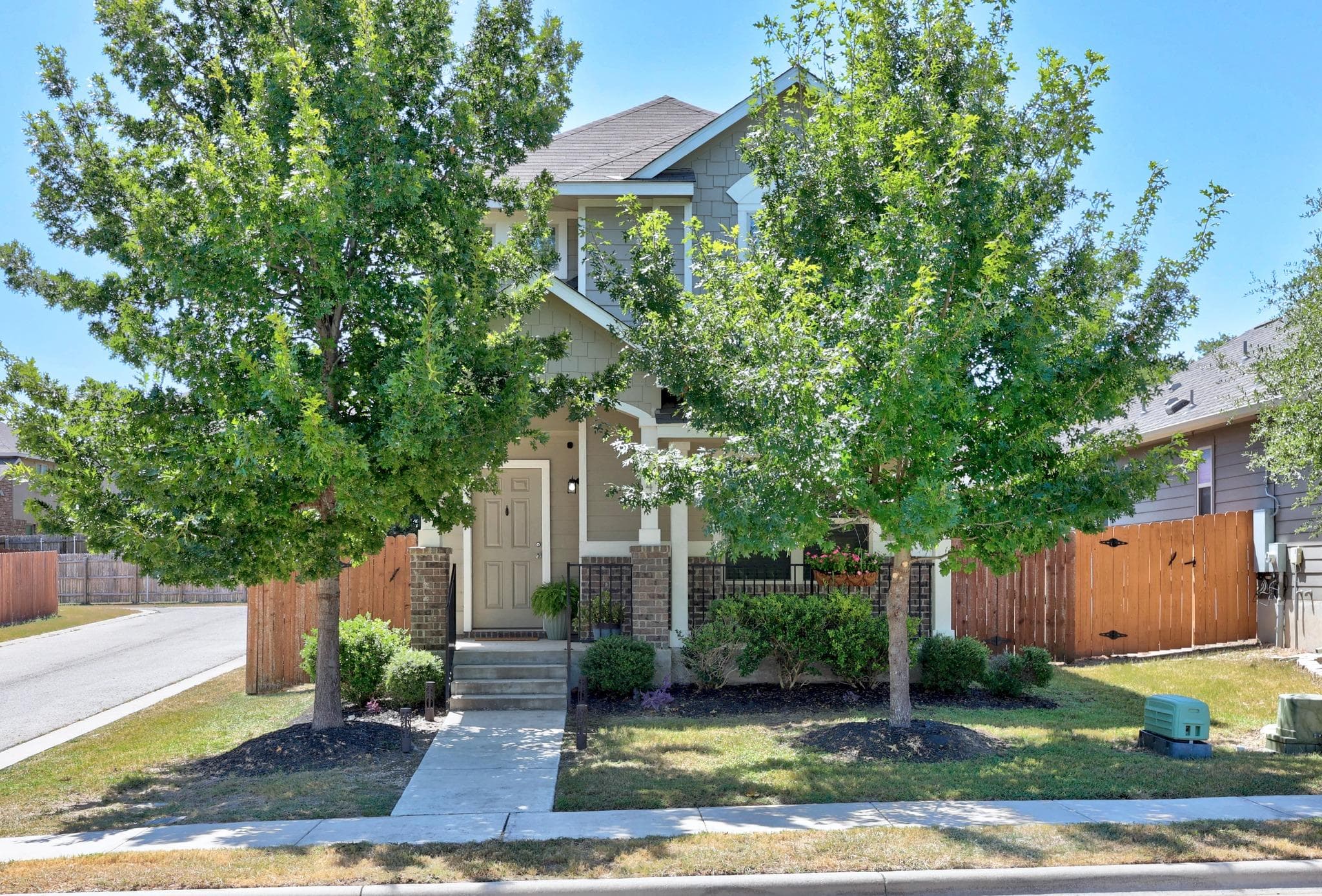 444 S Brook Dr
