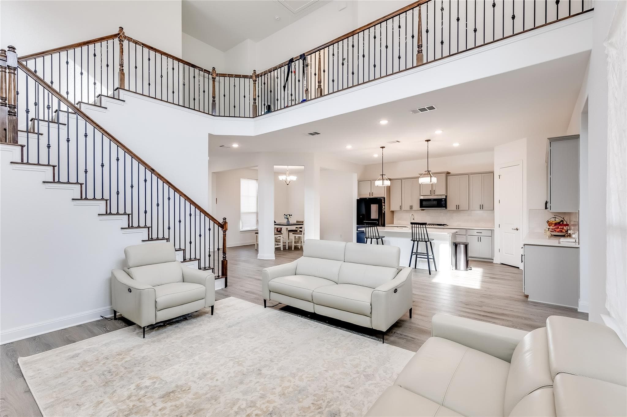 2808 Stone Branch Dr
