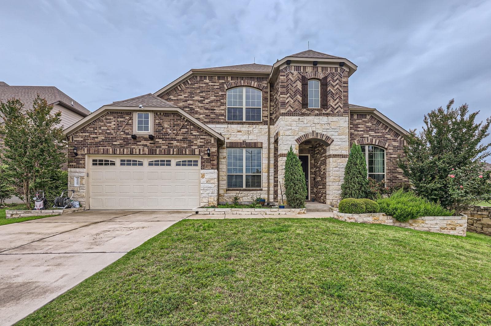 10107 Ida Grove Ln