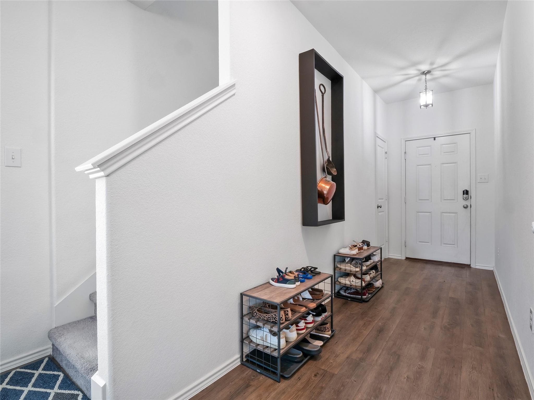 109 Comet Dr