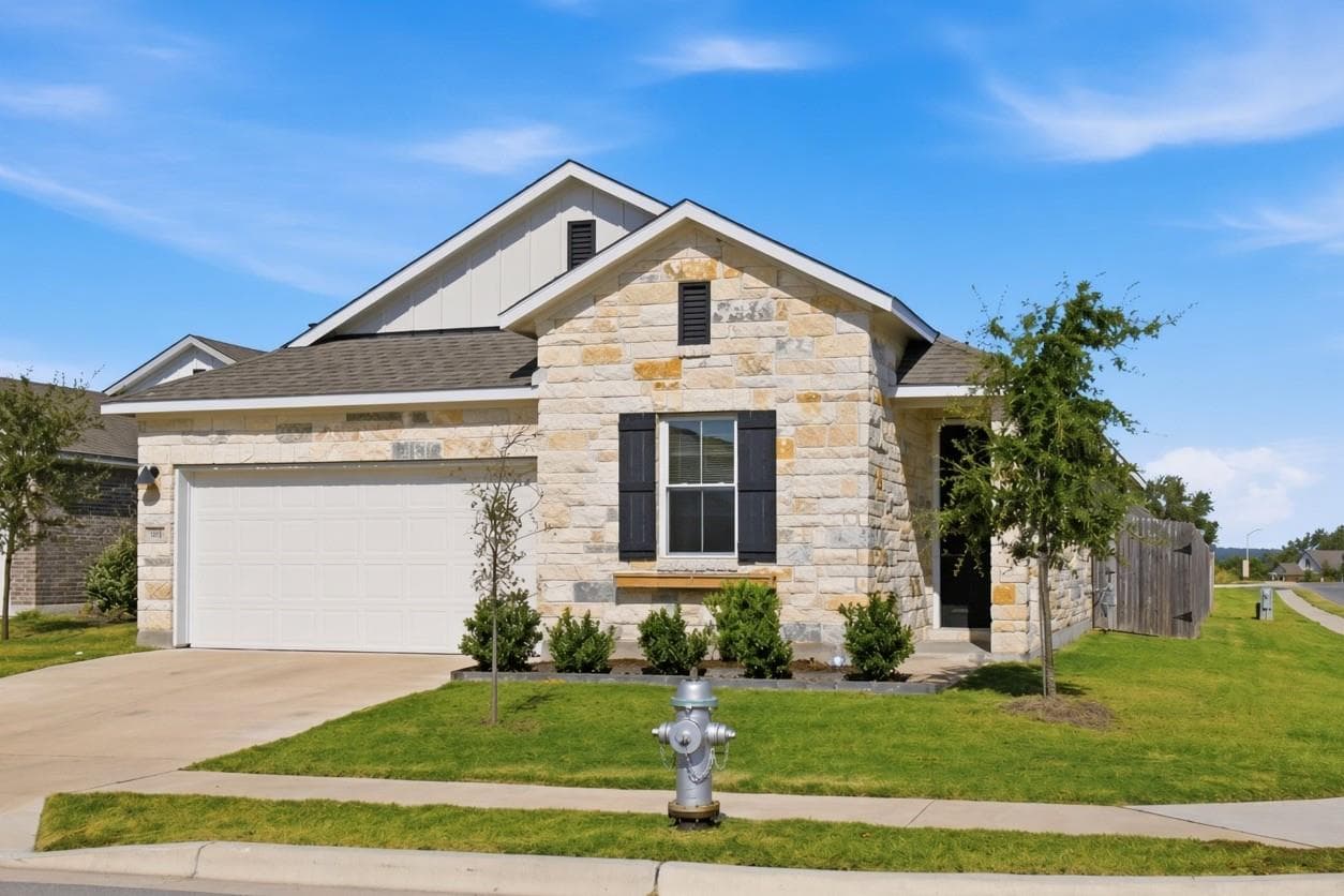 104 Ladolia Ln