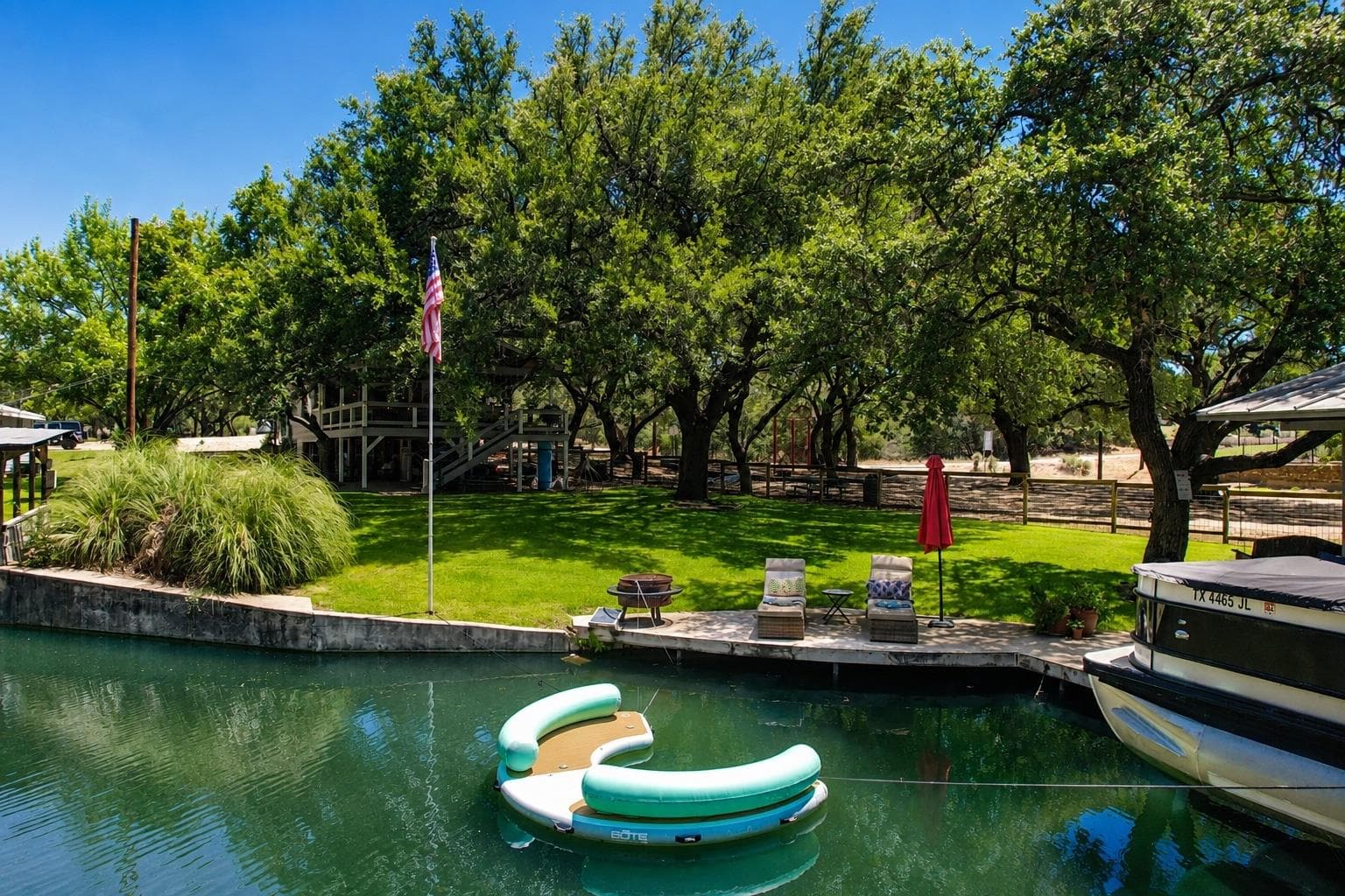 1001 Shorewood Dr