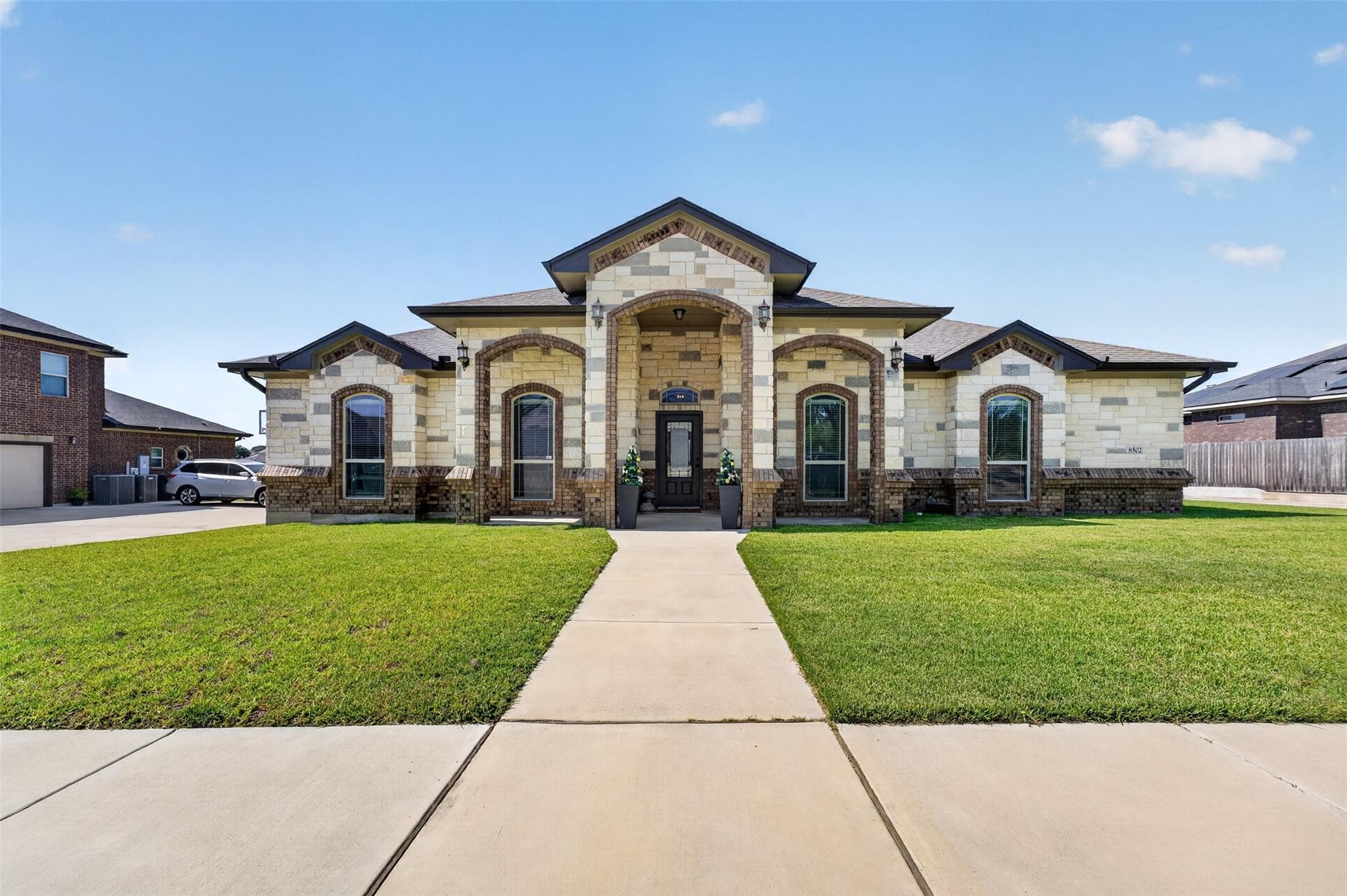 8502 Dorset Dr