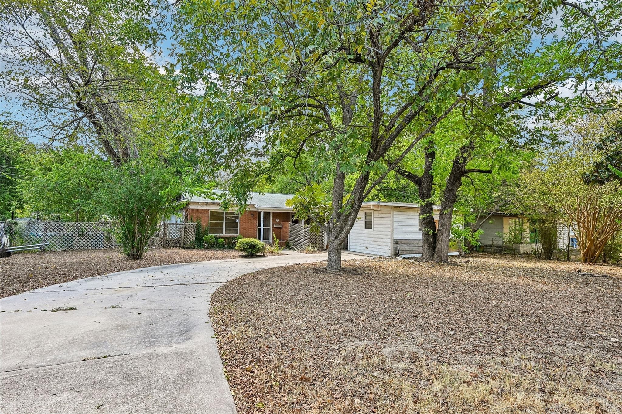5107 Brookdale Ln