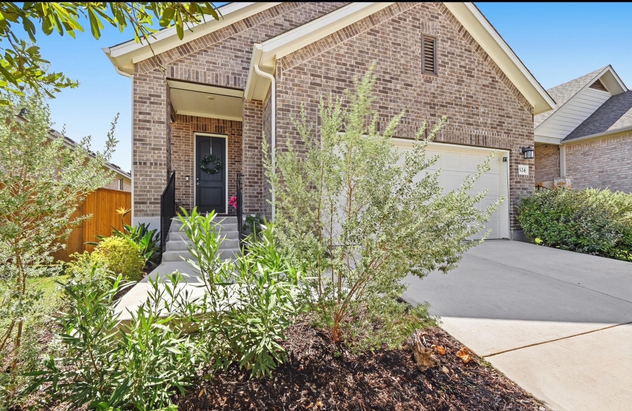 524 Possumhaw Ln