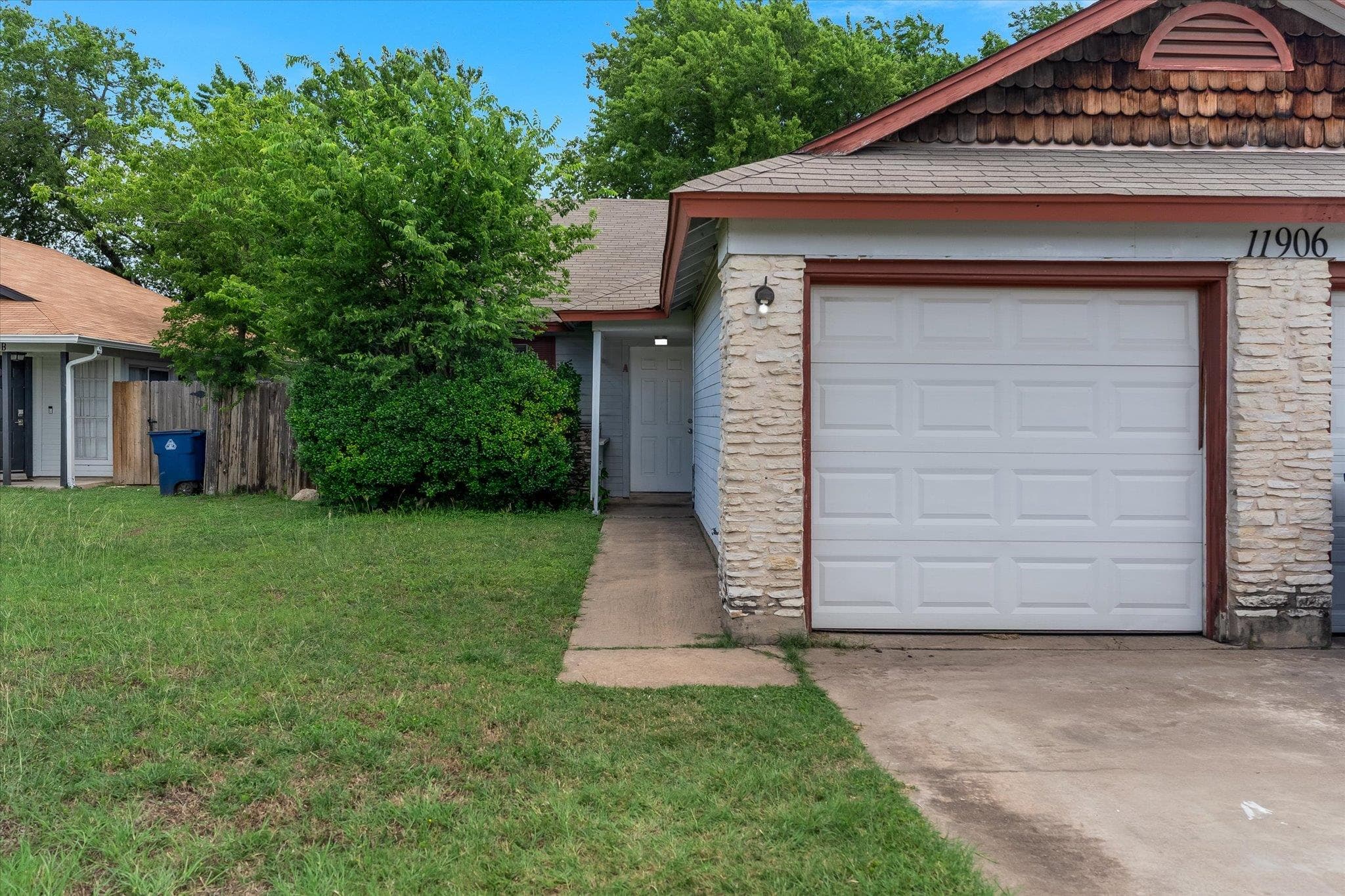11906 Sunhillow Bnd #A