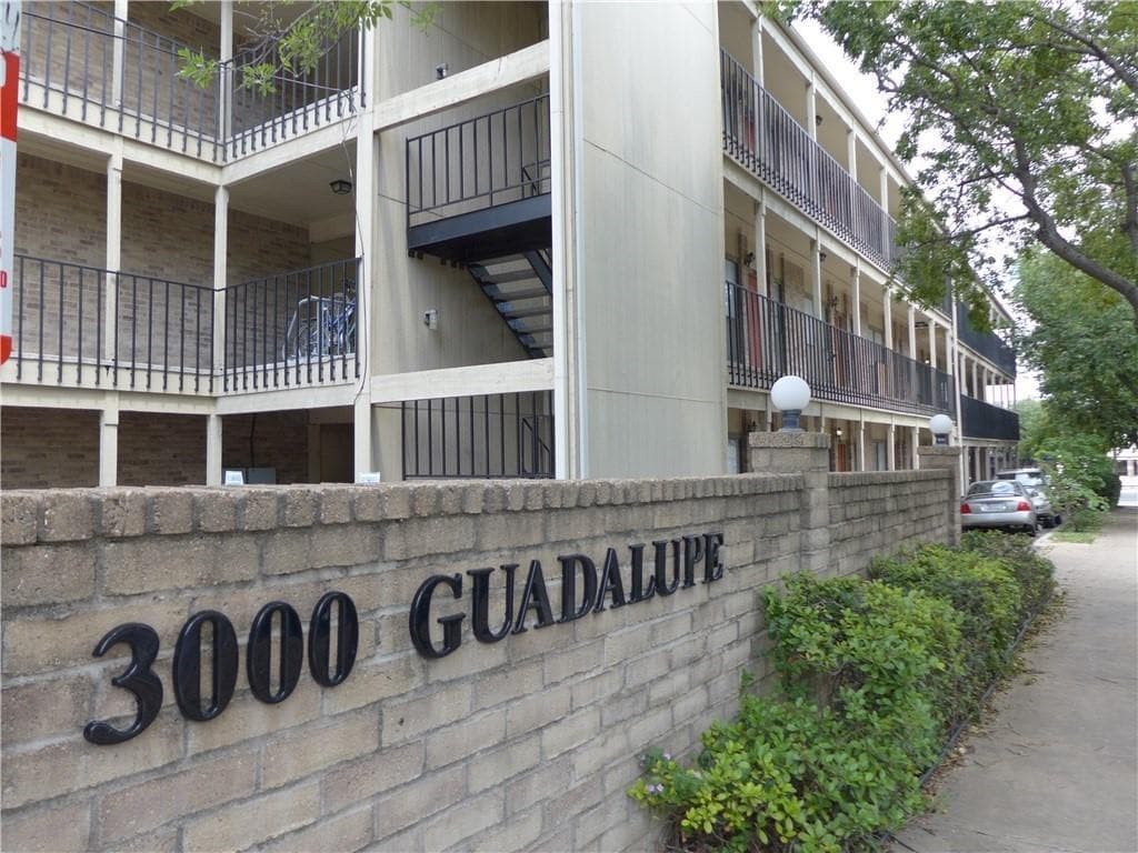 3000 Guadalupe St #103