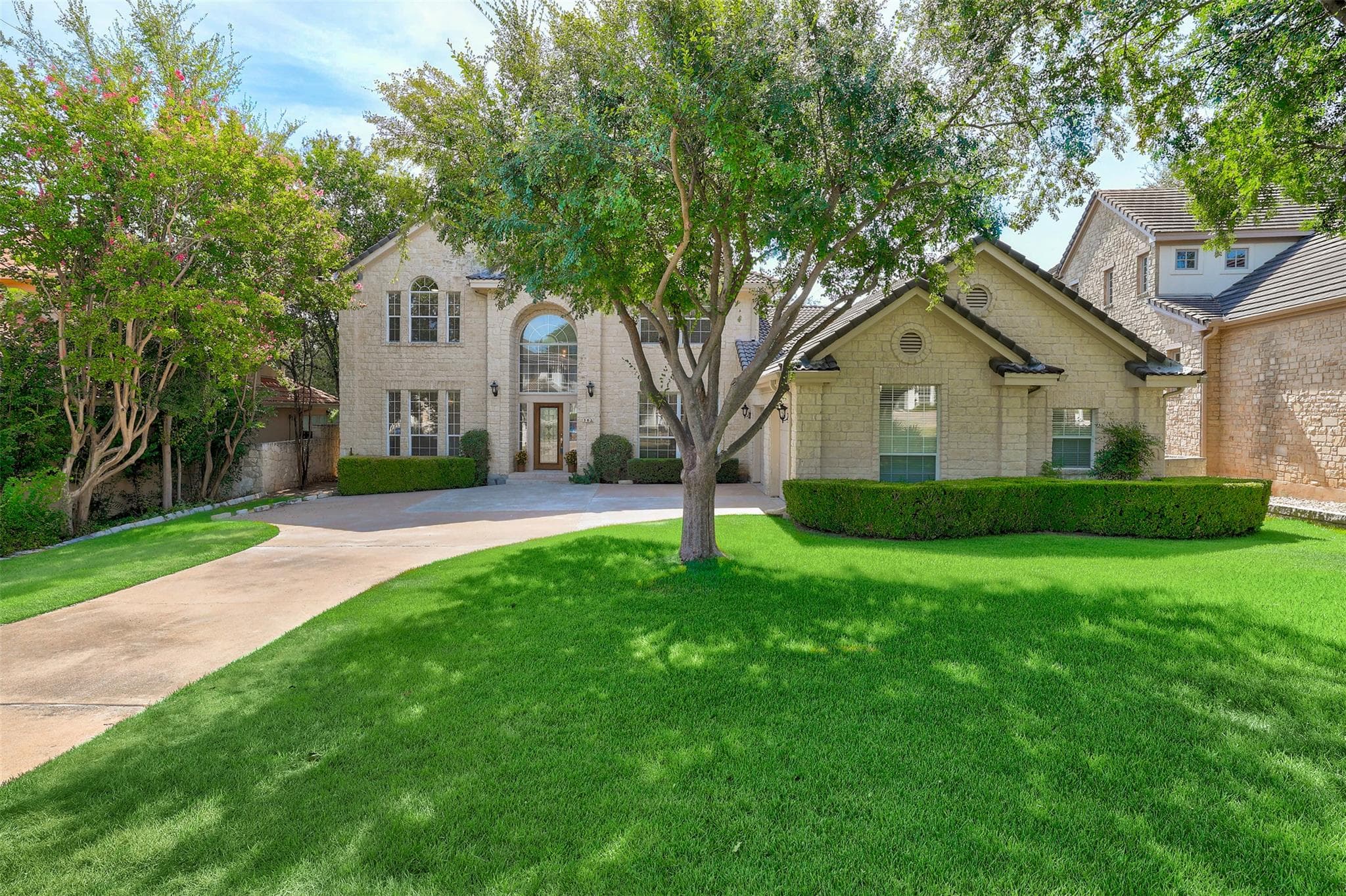 38 Tiburon Dr