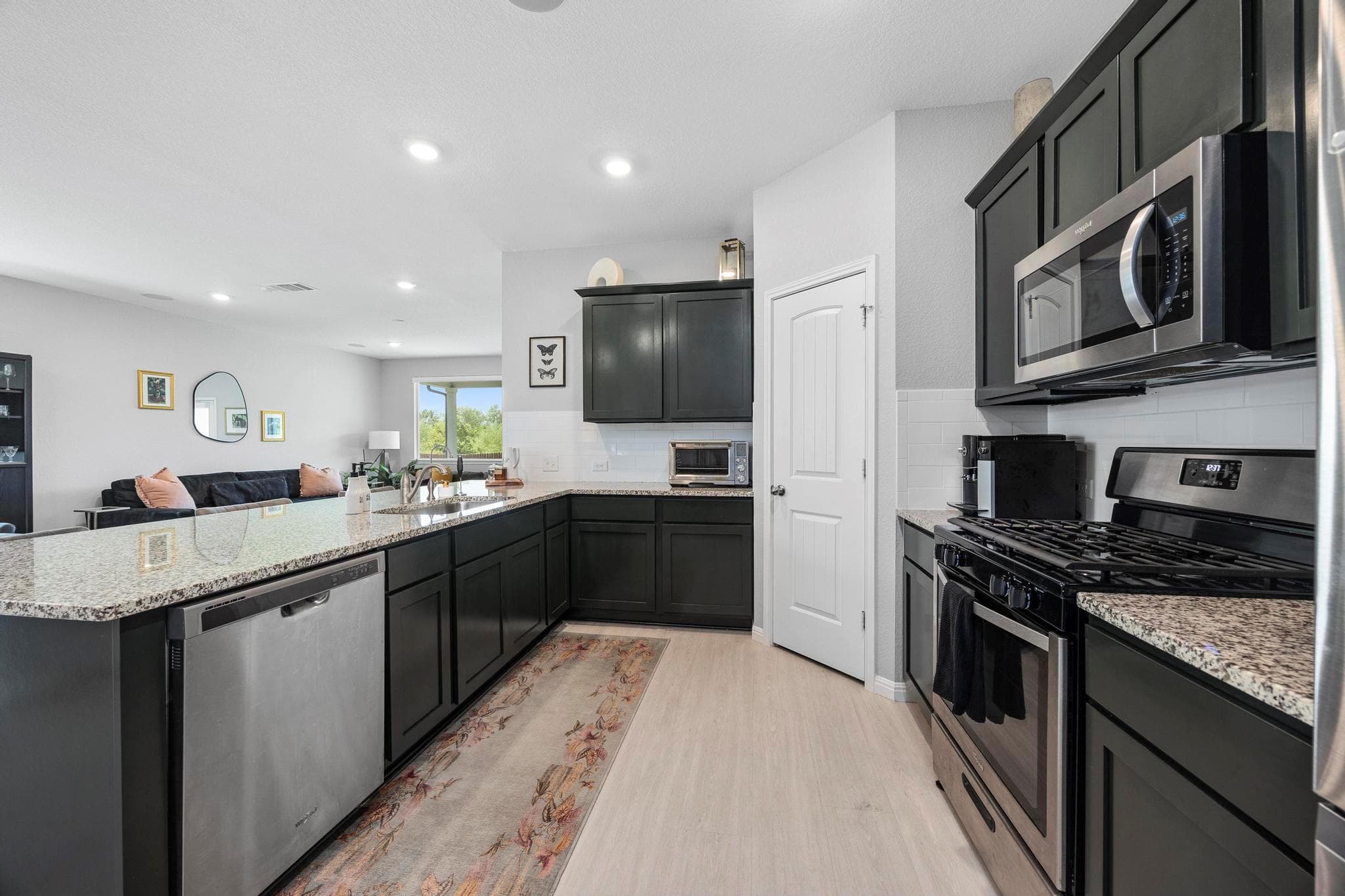 301 Brody Ln