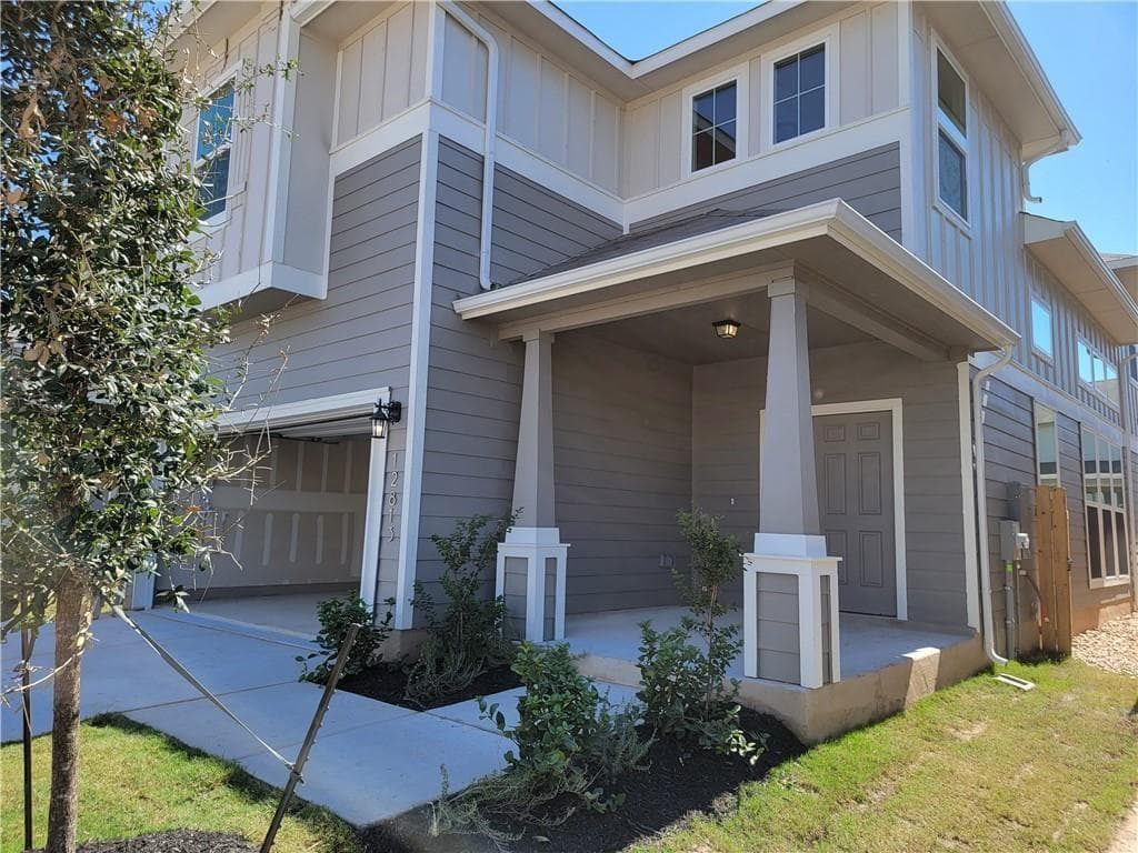 12813 Gilliland Ln