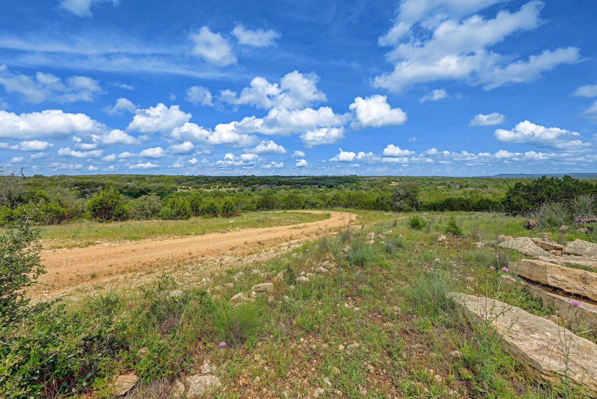 19131 Wolfridge 273 Ranch Rd