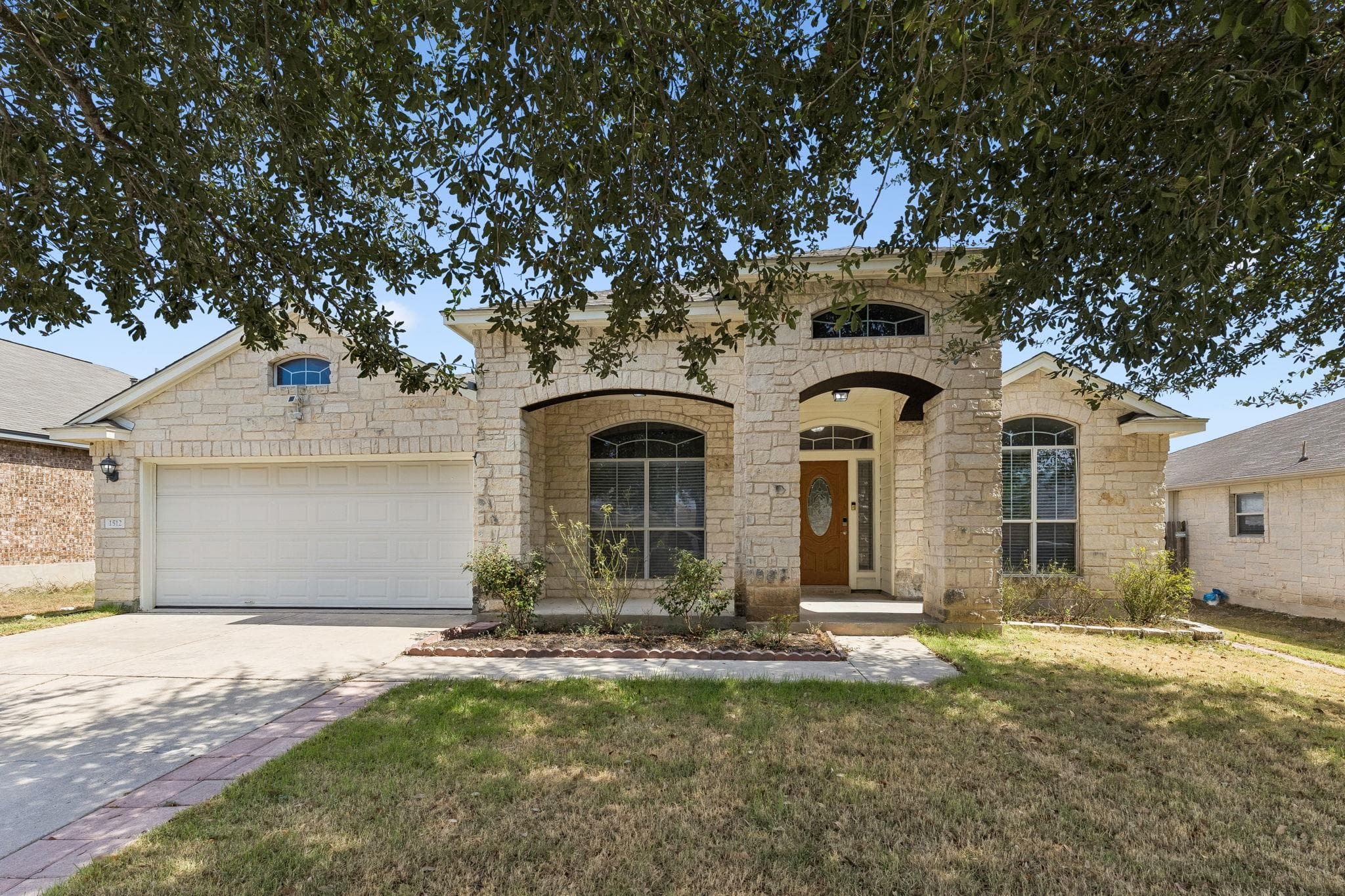 1512 Sweet Leaf Ln