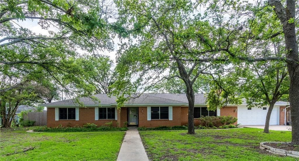 12504 Silver Spur Rd