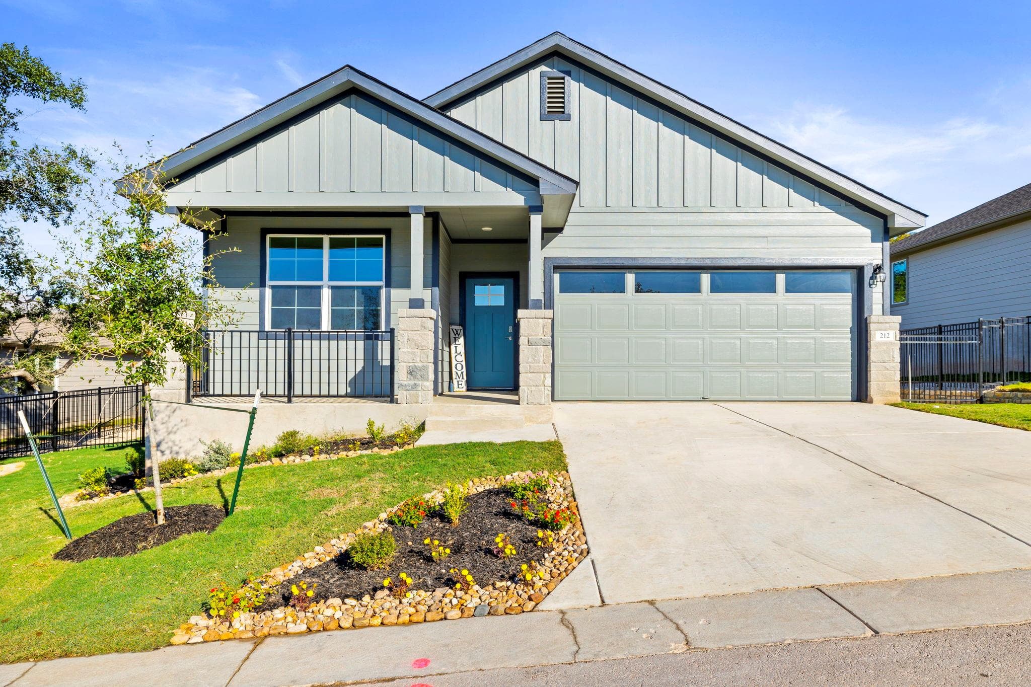 212 Florenz Ln
