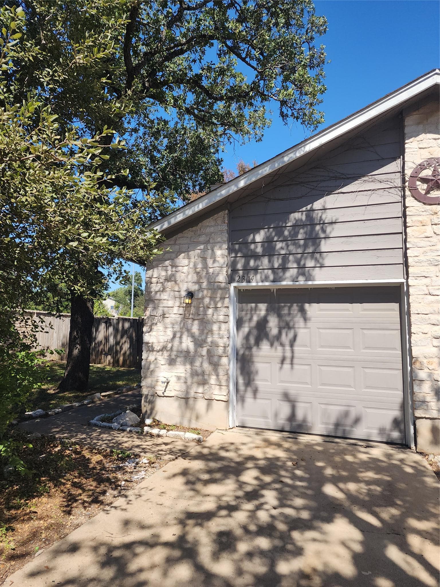 2314 Whitlow Cv