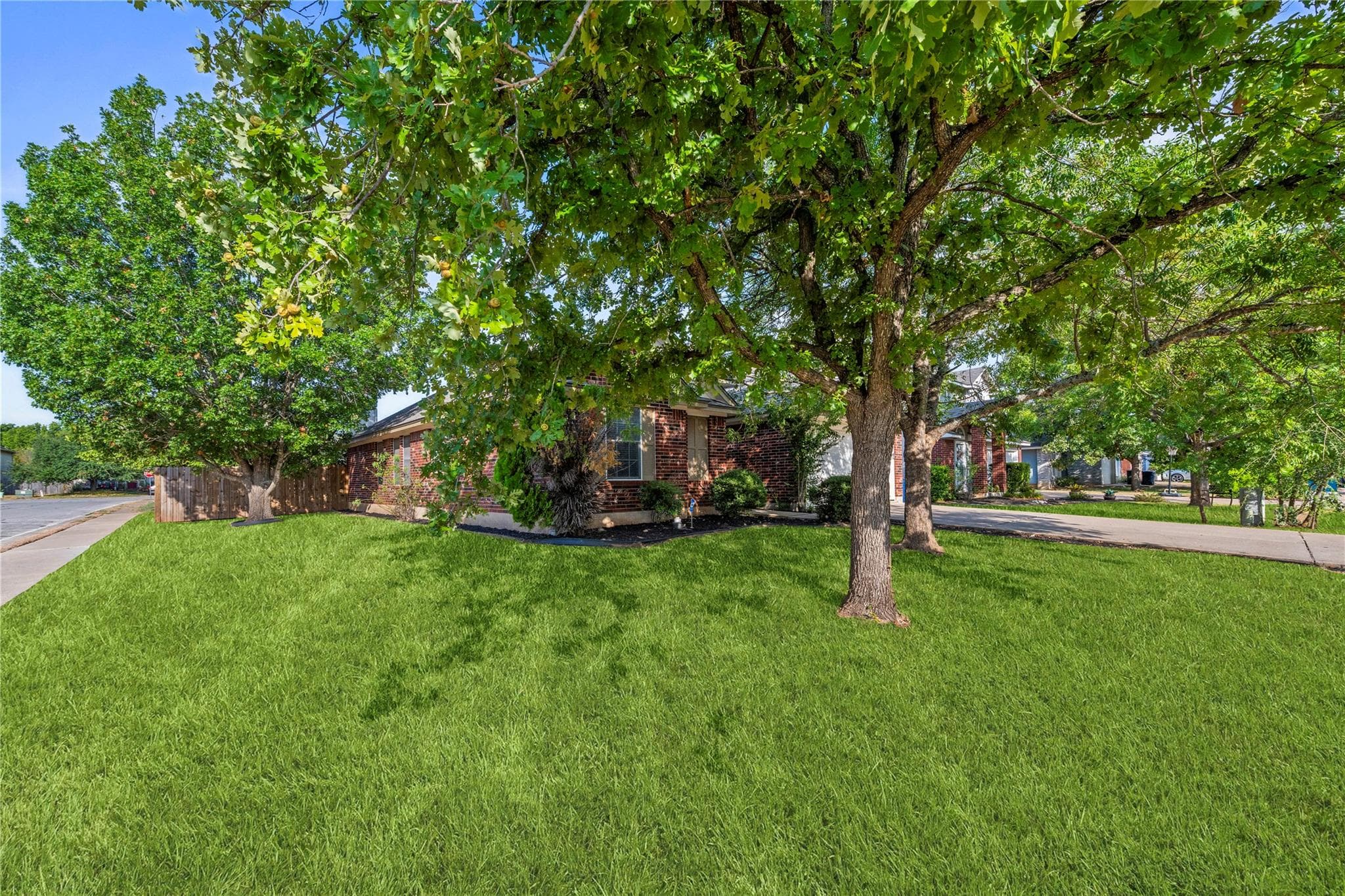 701 Sparkling Brook Ln